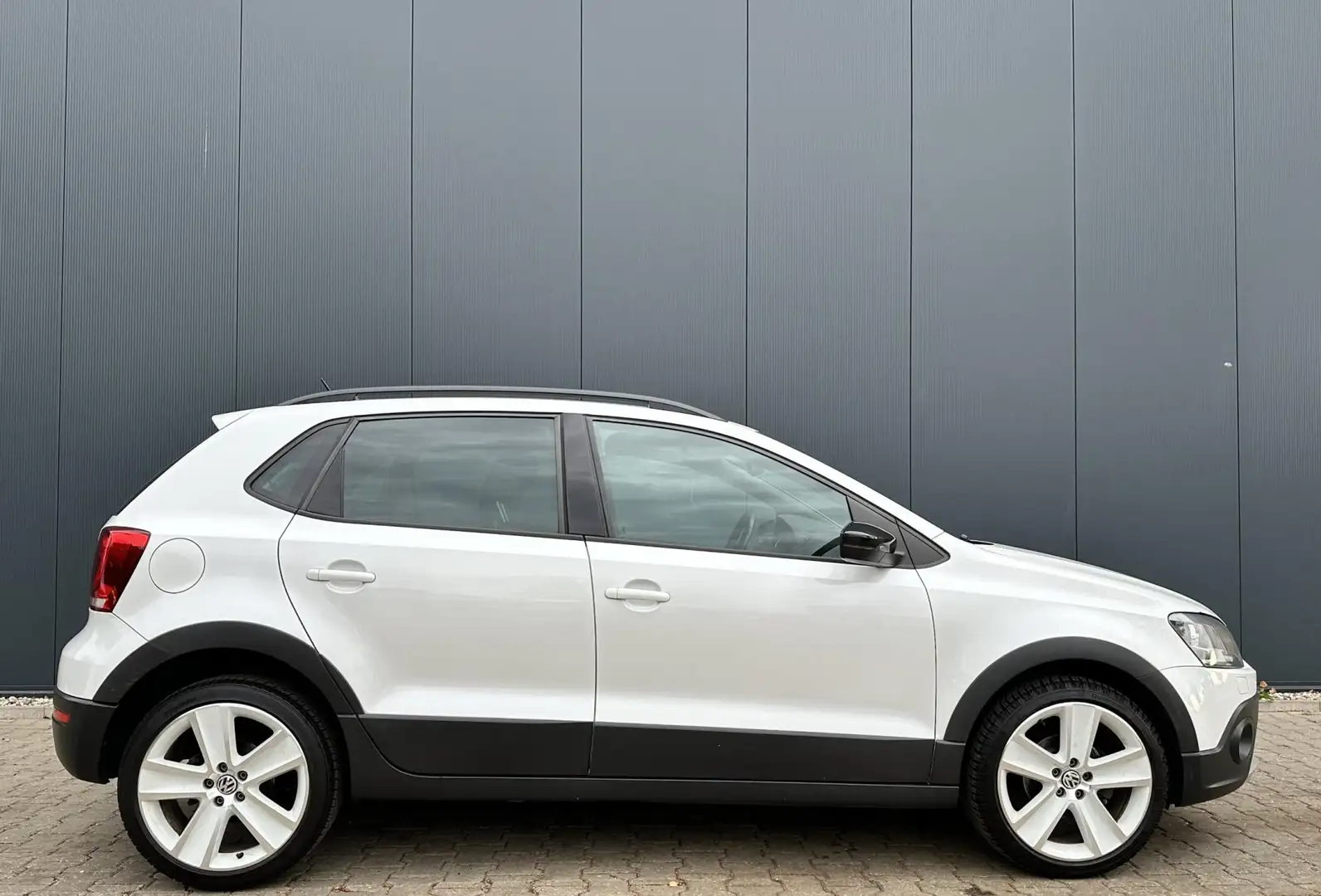 Volkswagen Polo Cross 1.2 TSI 90PK 2013 | Cruise | Navi | Stoelverw. Blanco - 2