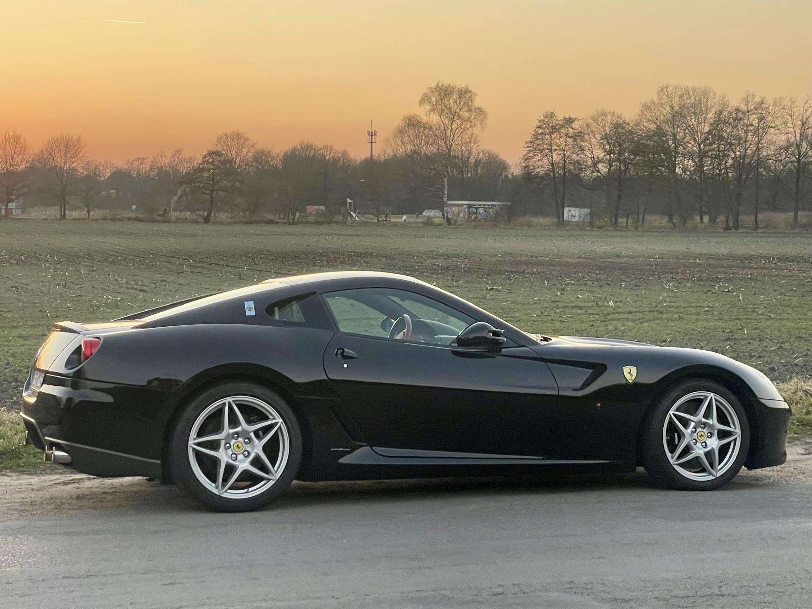 Second hand Ferrari 599 6.0