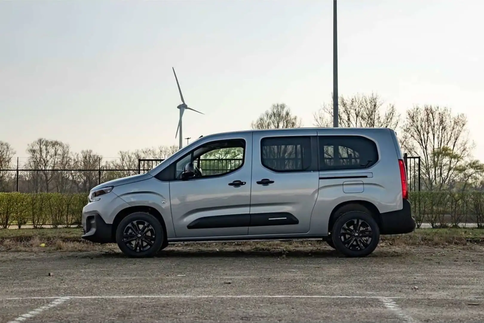Citroen Berlingo XL - 5 zit - Benz. - Camera - Style Pack - 2 schui Grau - 2