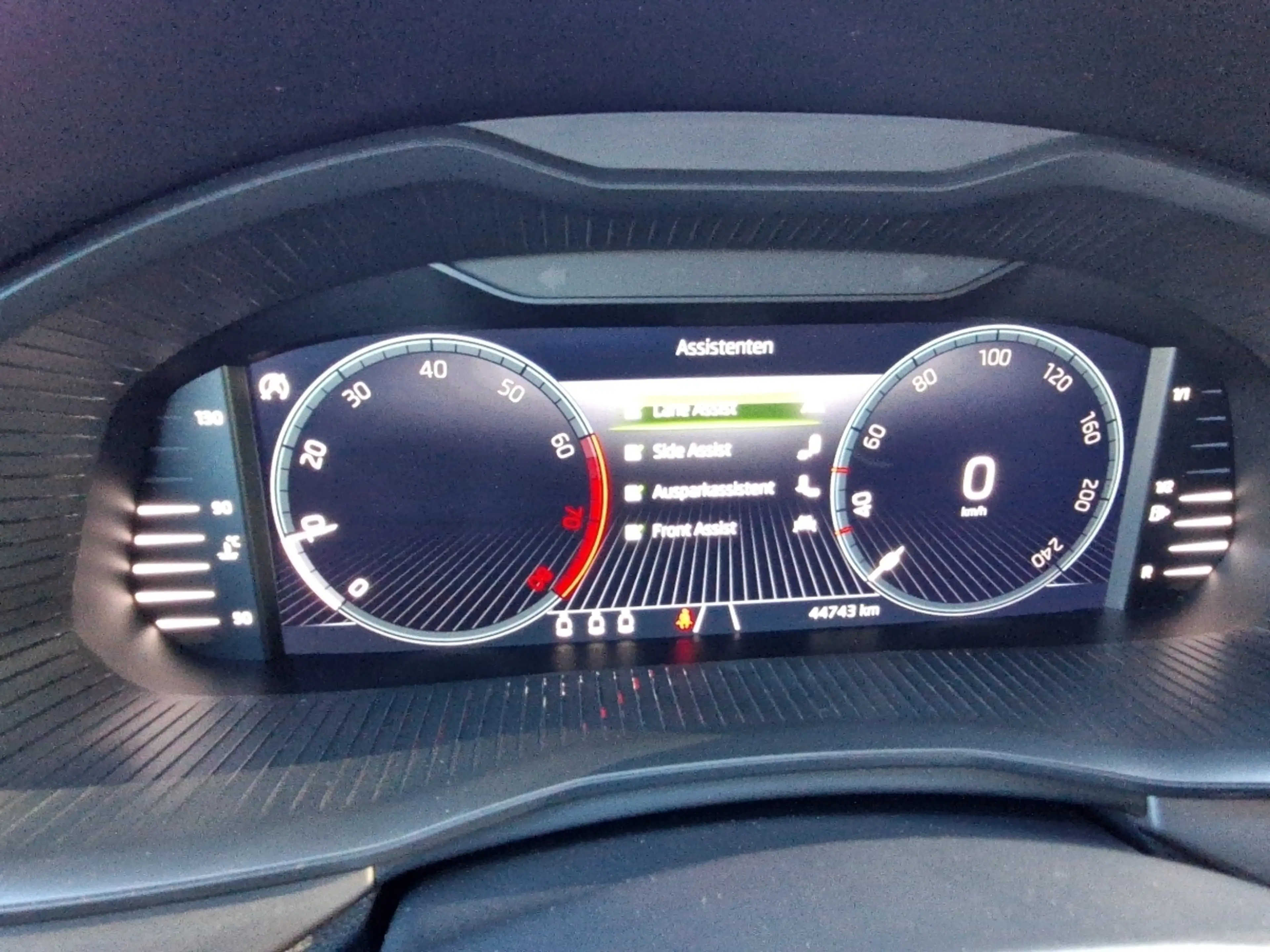 Skoda Kamiq 1.0 TSI Clever LED Navi Sitzhzg Klimaautomatik — photo 12