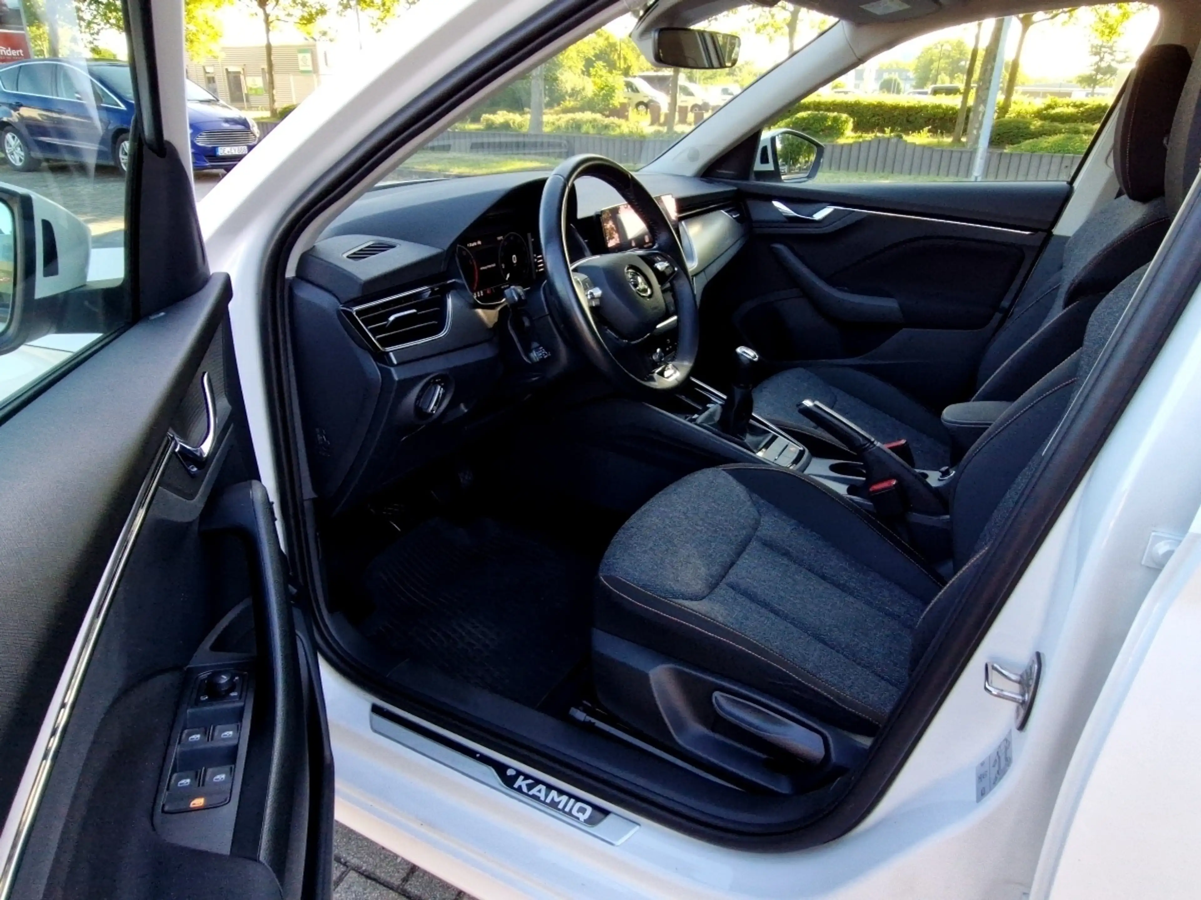 Skoda Kamiq 1.0 TSI Clever LED Navi Sitzhzg Klimaautomatik — photo 7