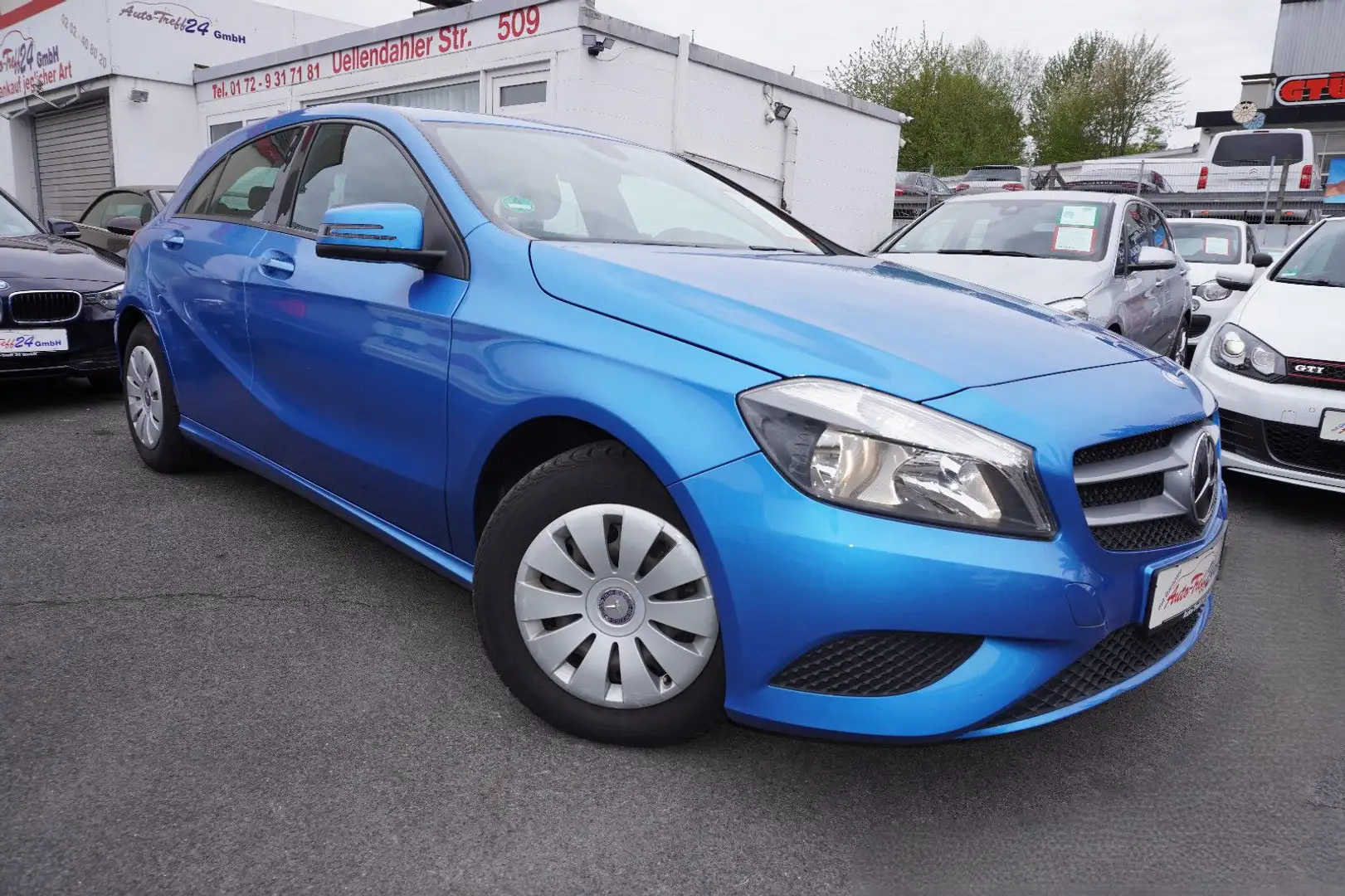 Mercedes-Benz A 180 *1.Hand*nur 7.400KM*Navi*KAMERA*GARANTIE Bleu - 1