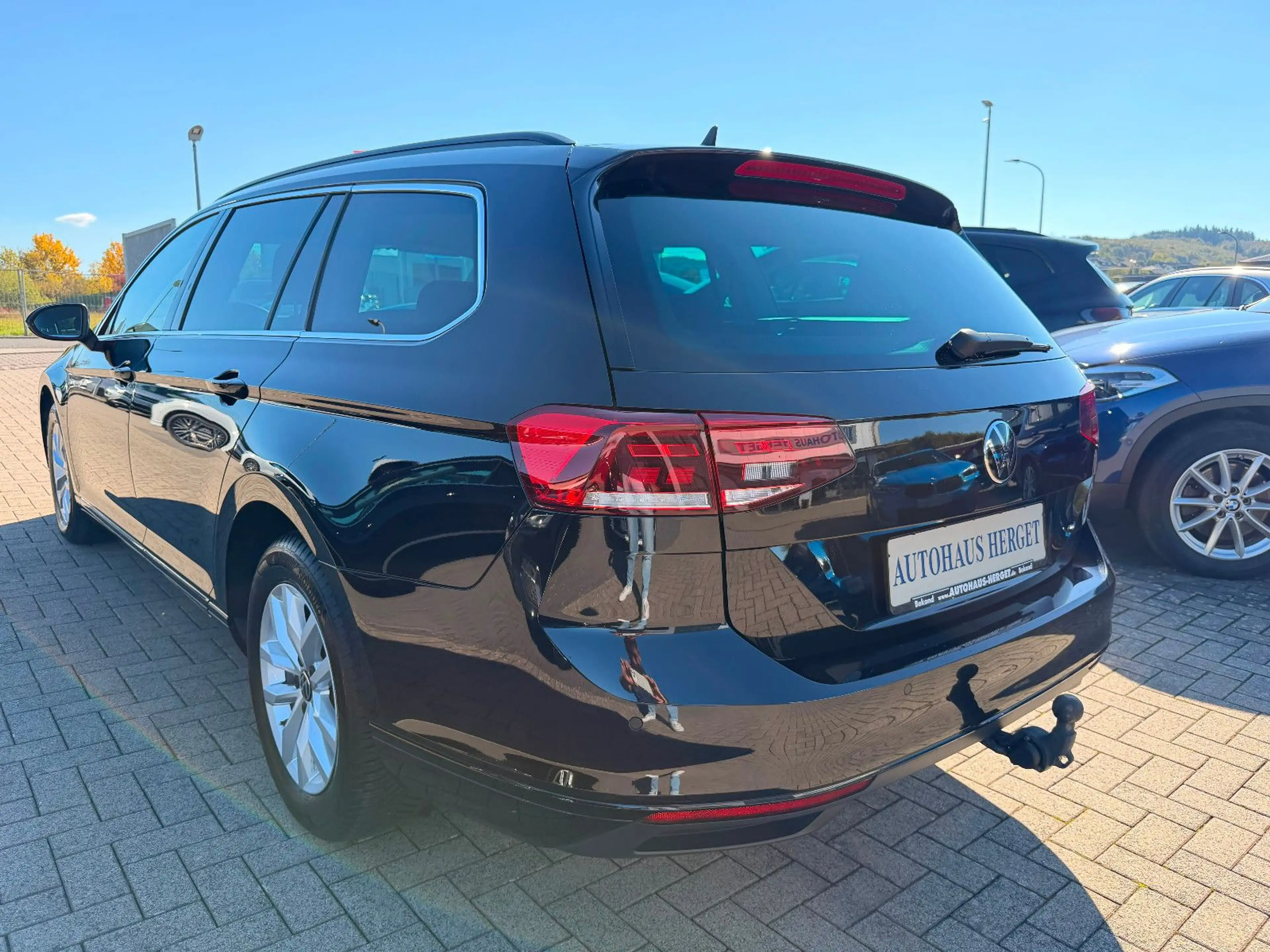 Volkswagen Passat Variant 2.0 TDI SCR DSG Business — photo 7