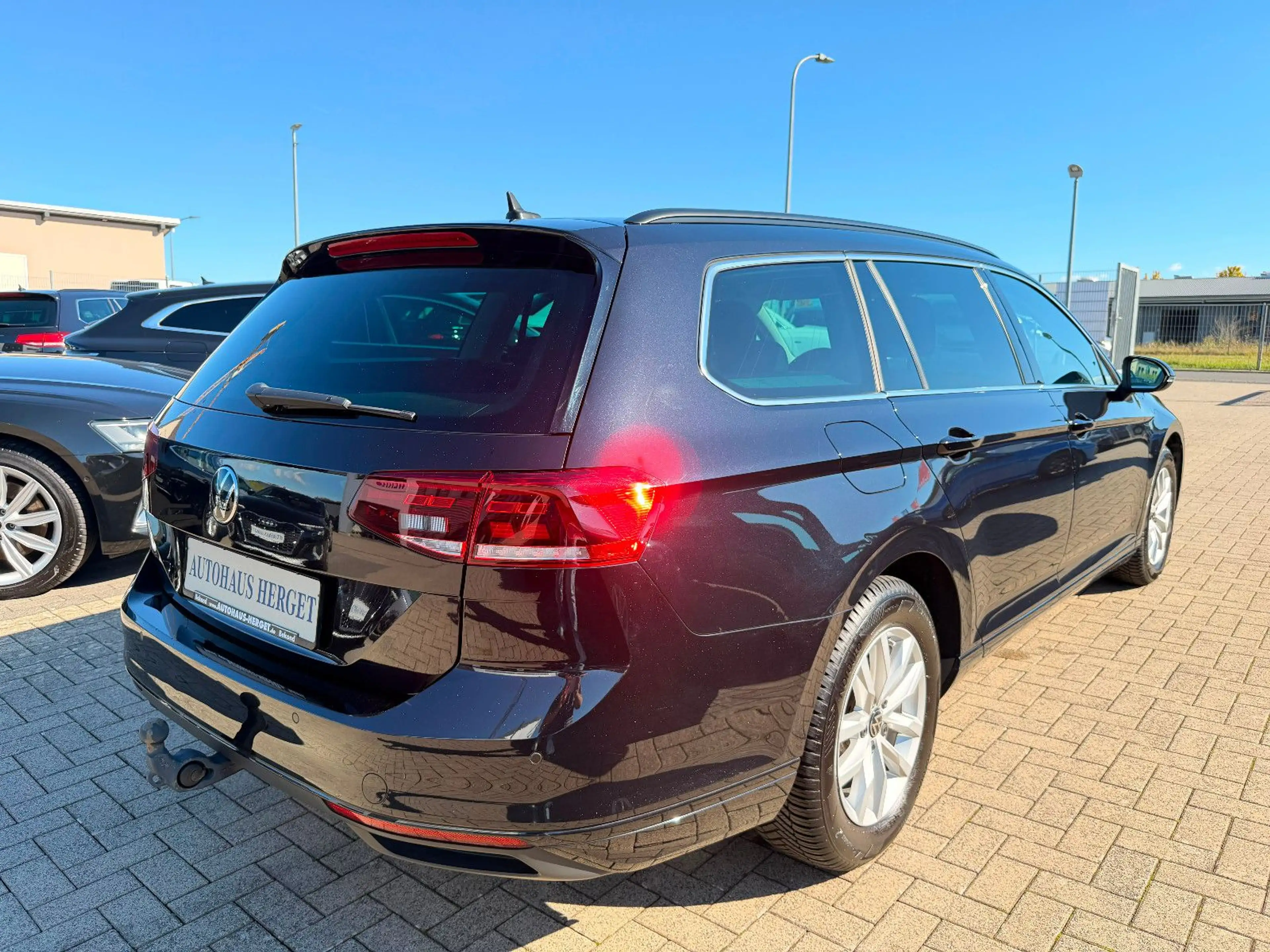 Volkswagen Passat Variant 2.0 TDI SCR DSG Business — photo 5