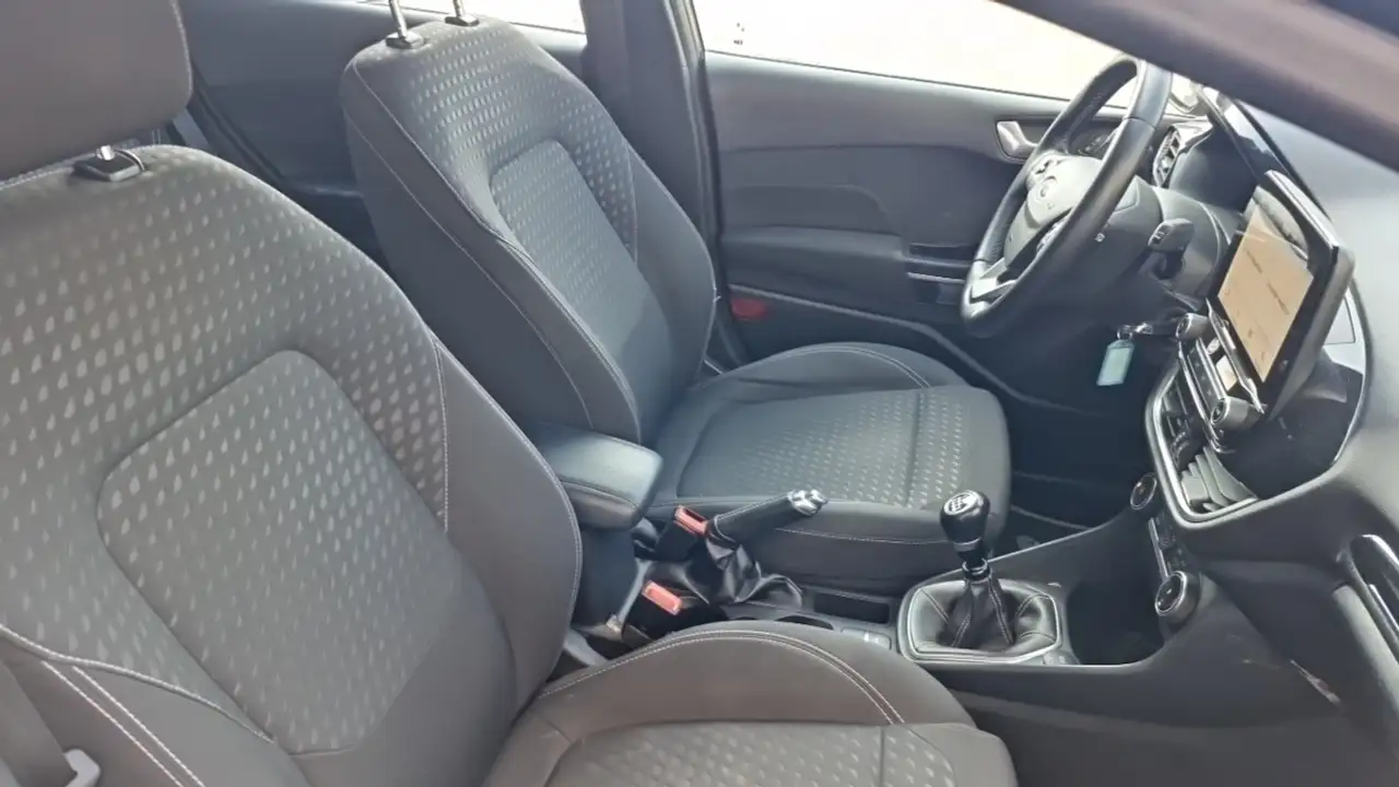 Ford Fiesta 5 portes — photo 5