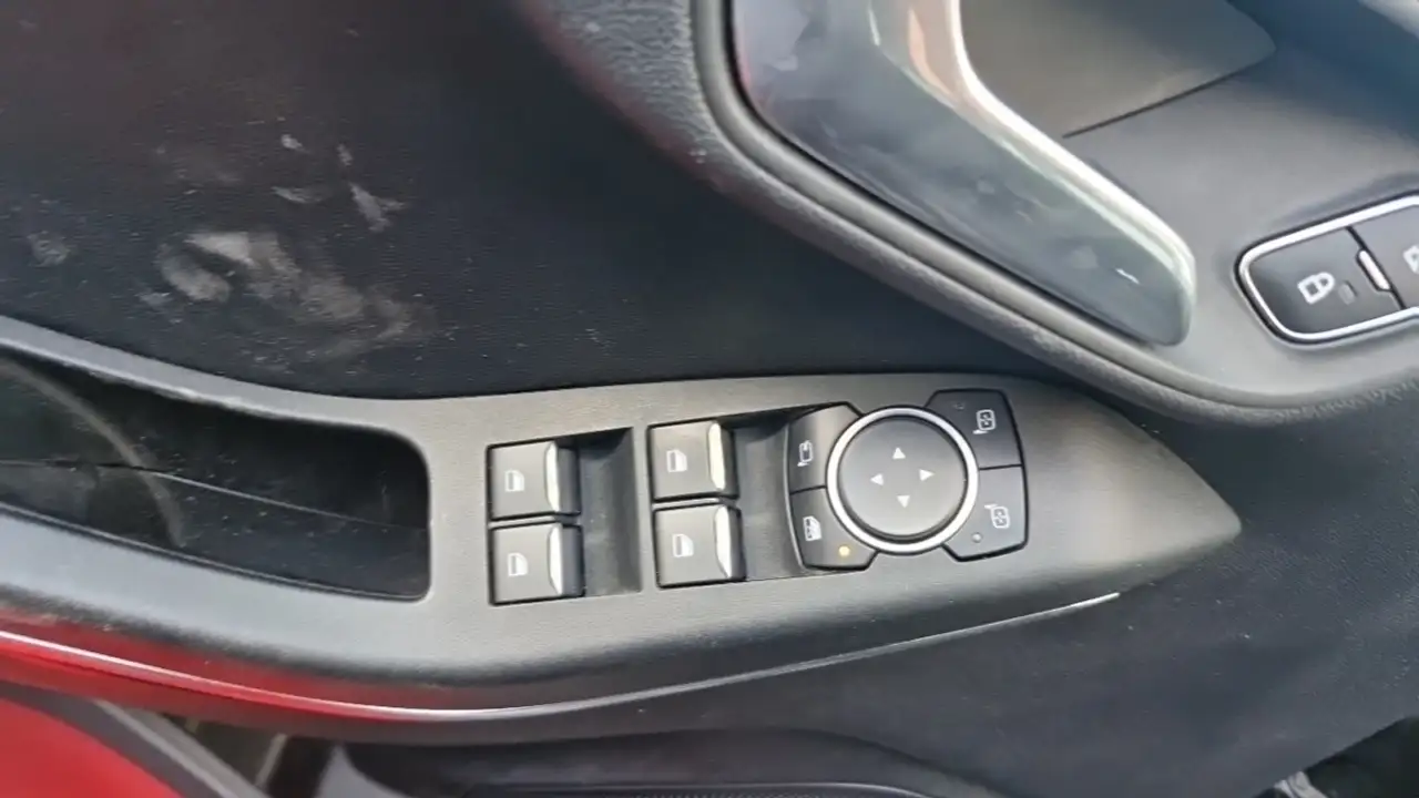 Ford Fiesta 5 portes — photo 13