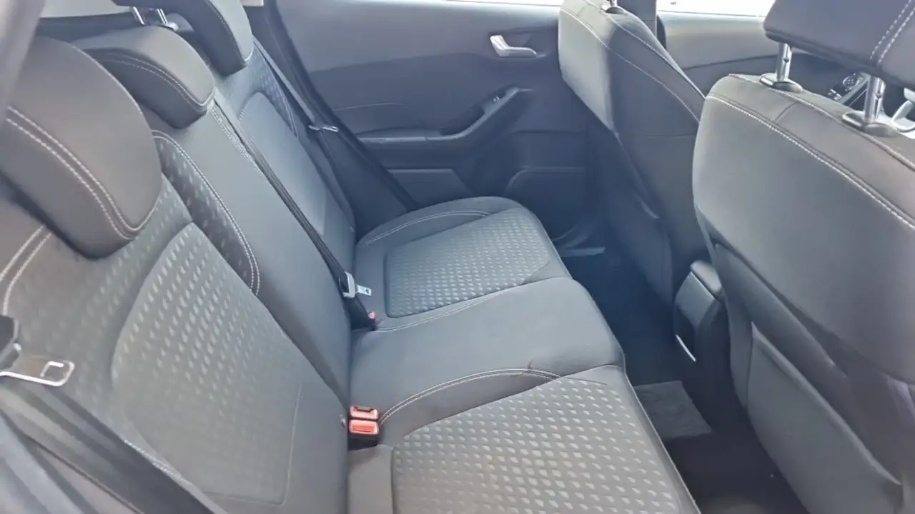 Ford Fiesta 5 portes — photo 6