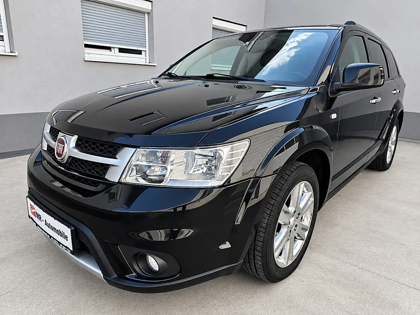 Fiat Freemont 2,0 Multijet II 170 Black Code AWD Aut. Schwarz - 2