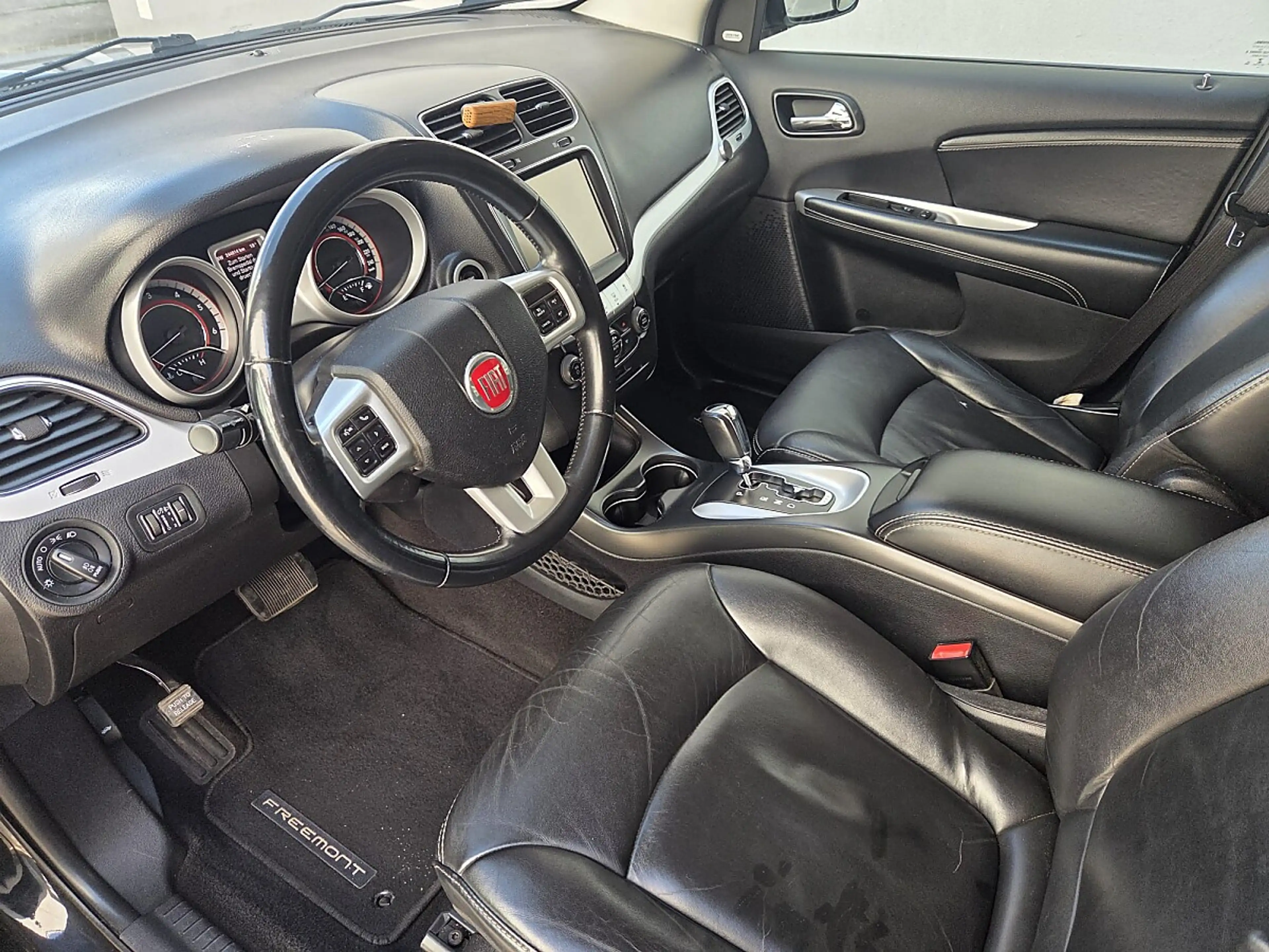 Fiat Freemont 2,0 Multijet II 170 Black Code AWD Aut. — photo 11