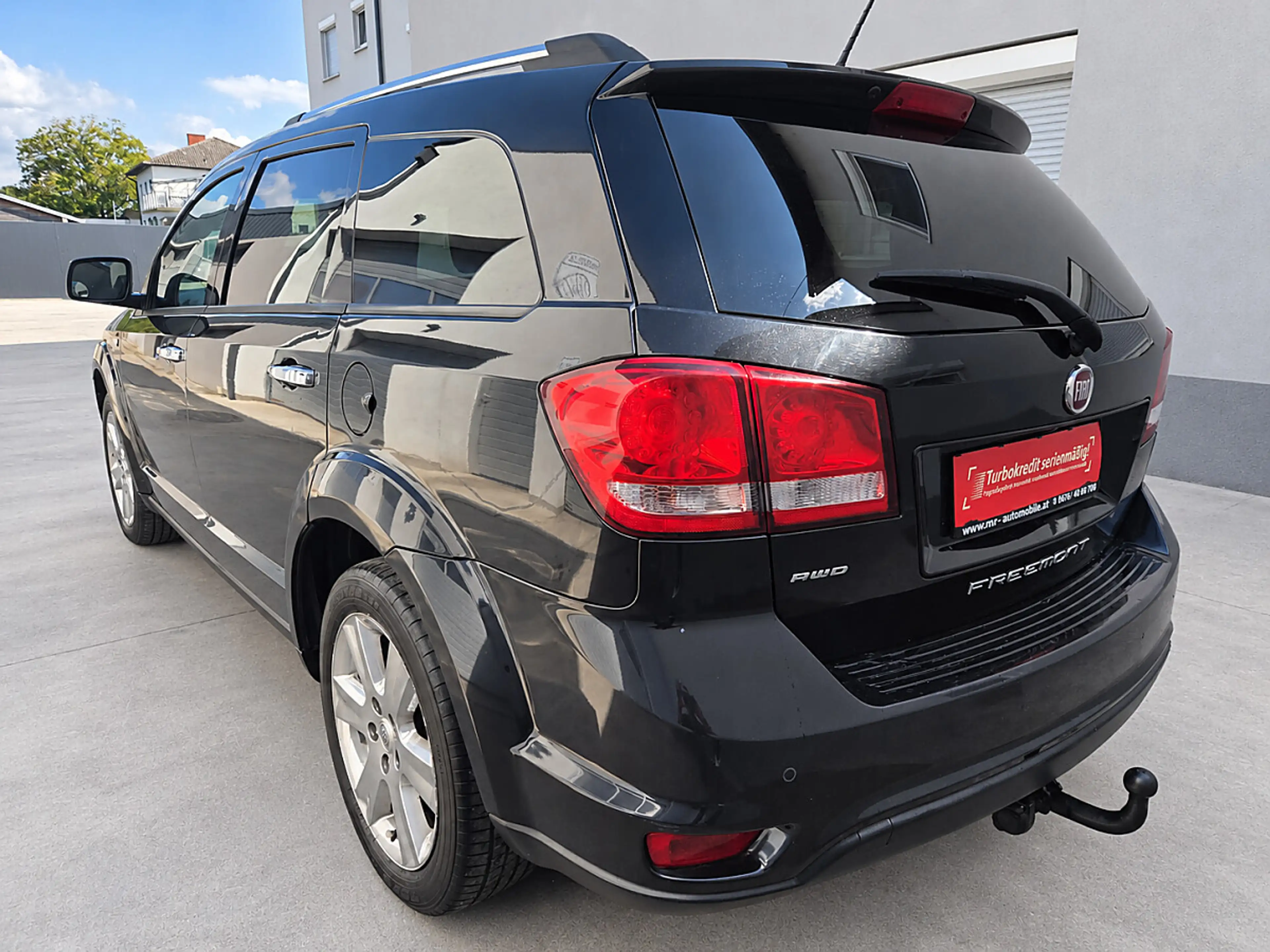 Fiat Freemont 2,0 Multijet II 170 Black Code AWD Aut. — photo 3
