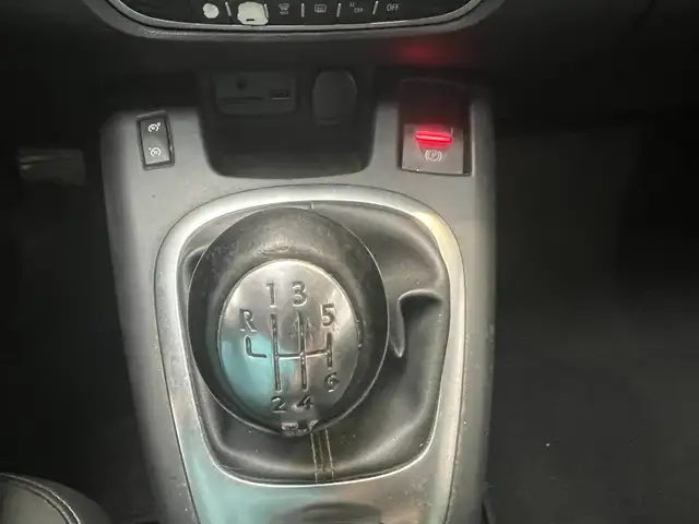 Renault Scenic view 18