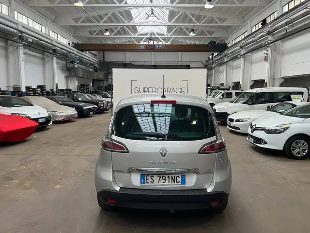 Renault Scenic view 6