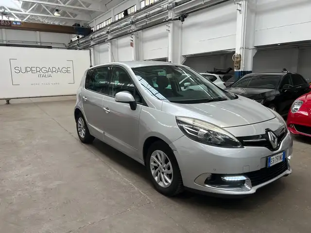 Renault Scenic view 2