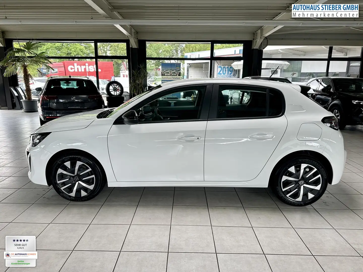 Peugeot 208 100 Active EPH+SHZ+CAR PLAY 74 kW (101 PS), Sch... White - 2