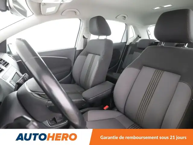 Volkswagen Polo view 10