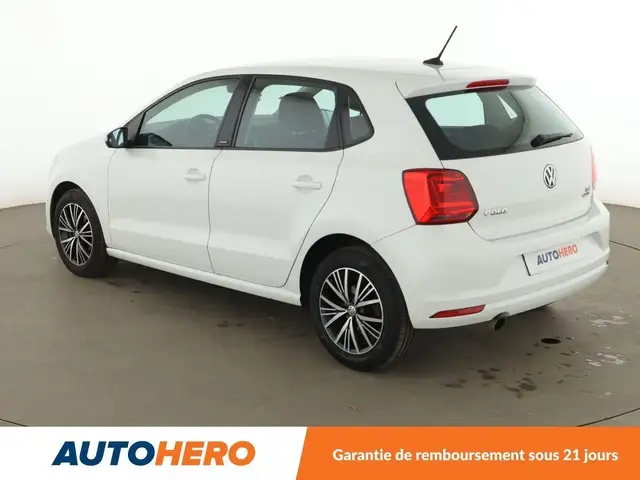 Volkswagen Polo view 4