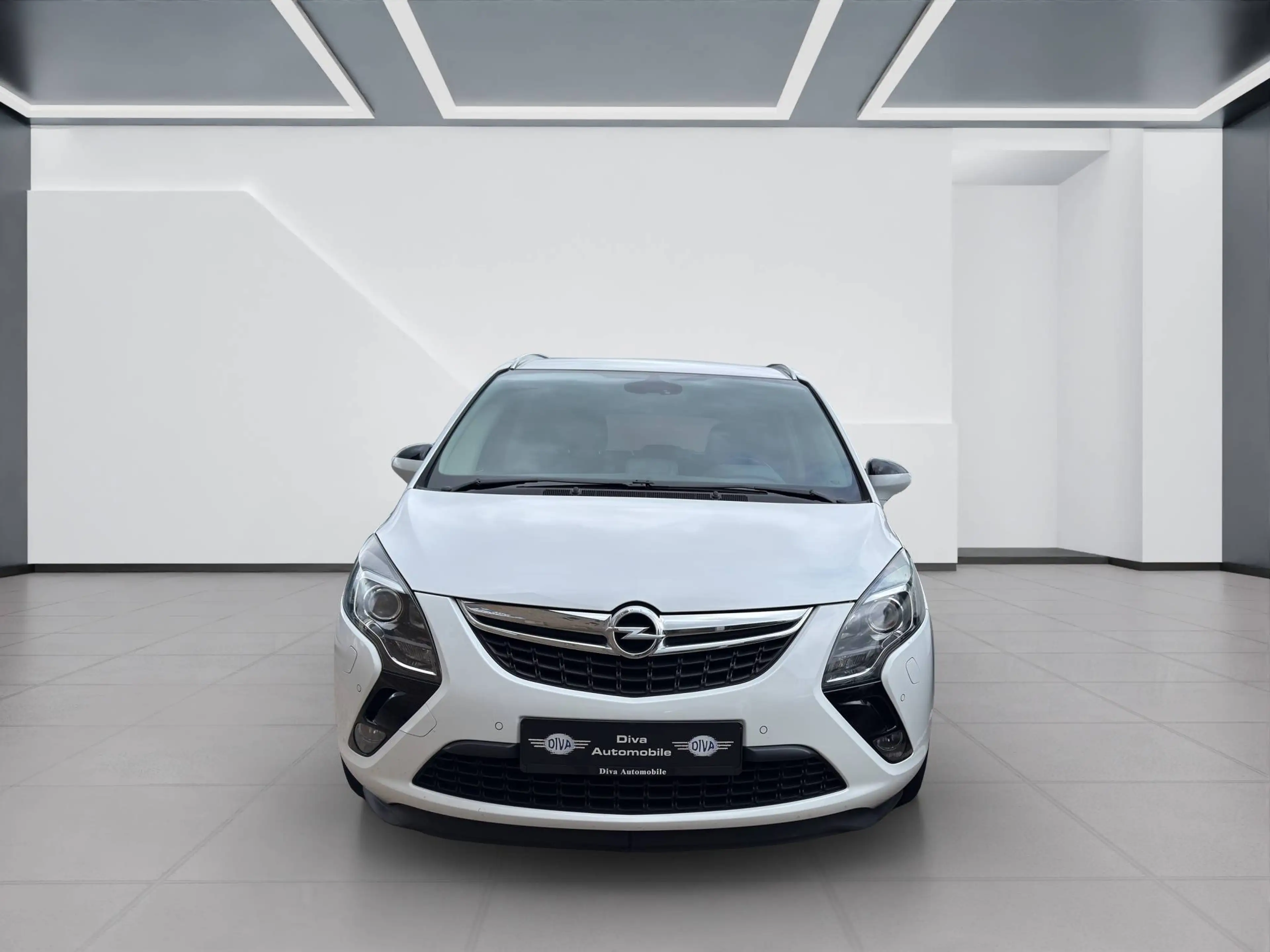 Opel Zafira Tourer 2.0 CDTI Innovation — photo 7