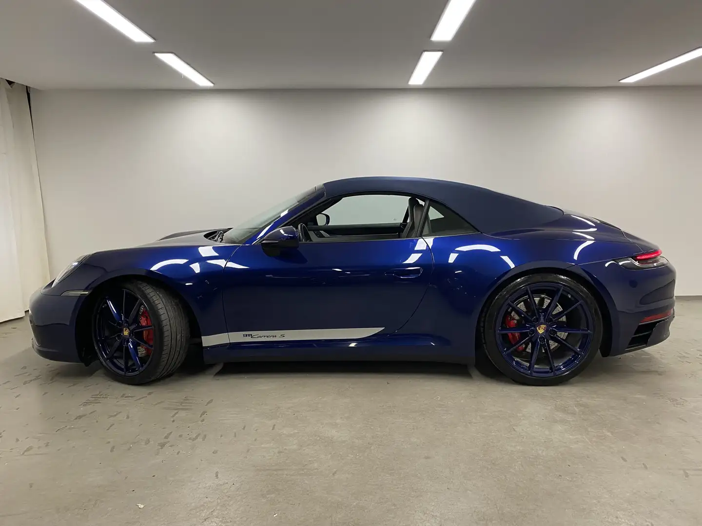 Porsche 992 911 Carrera S 992 Cabrio+SportDesign Paket+LED+Kom Albastru - 2