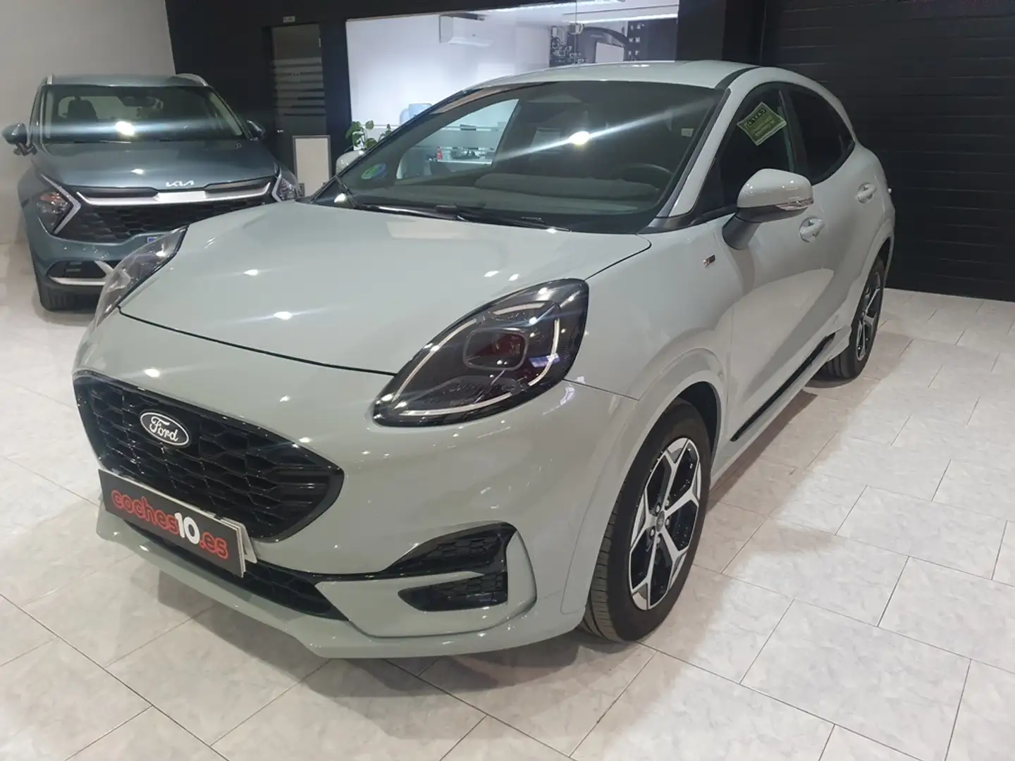 Ford Puma 1.0 EcoBoost MHEV ST-Line Aut. 125 Gris - 2