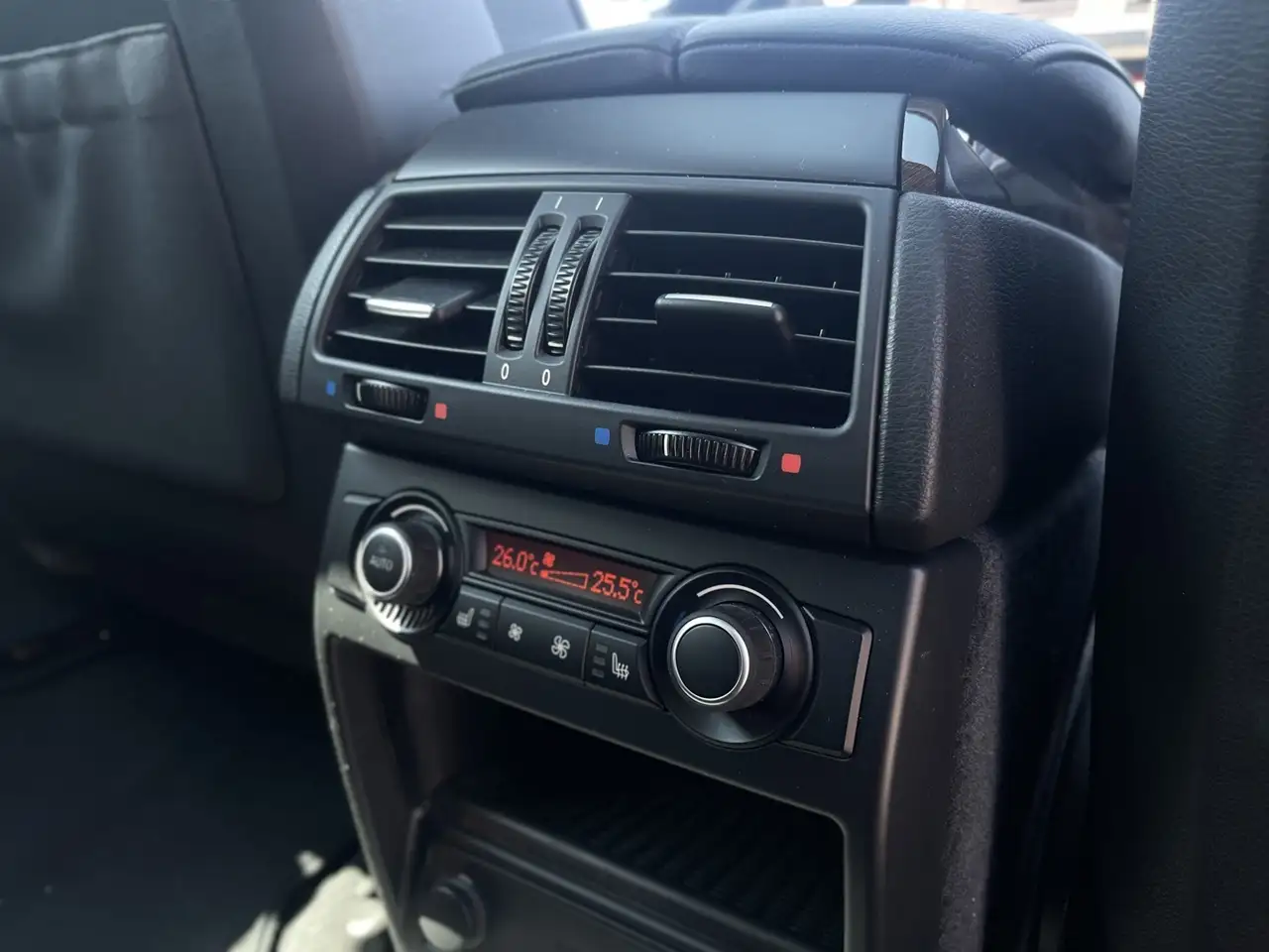 BMW X6 снимка BMW X6