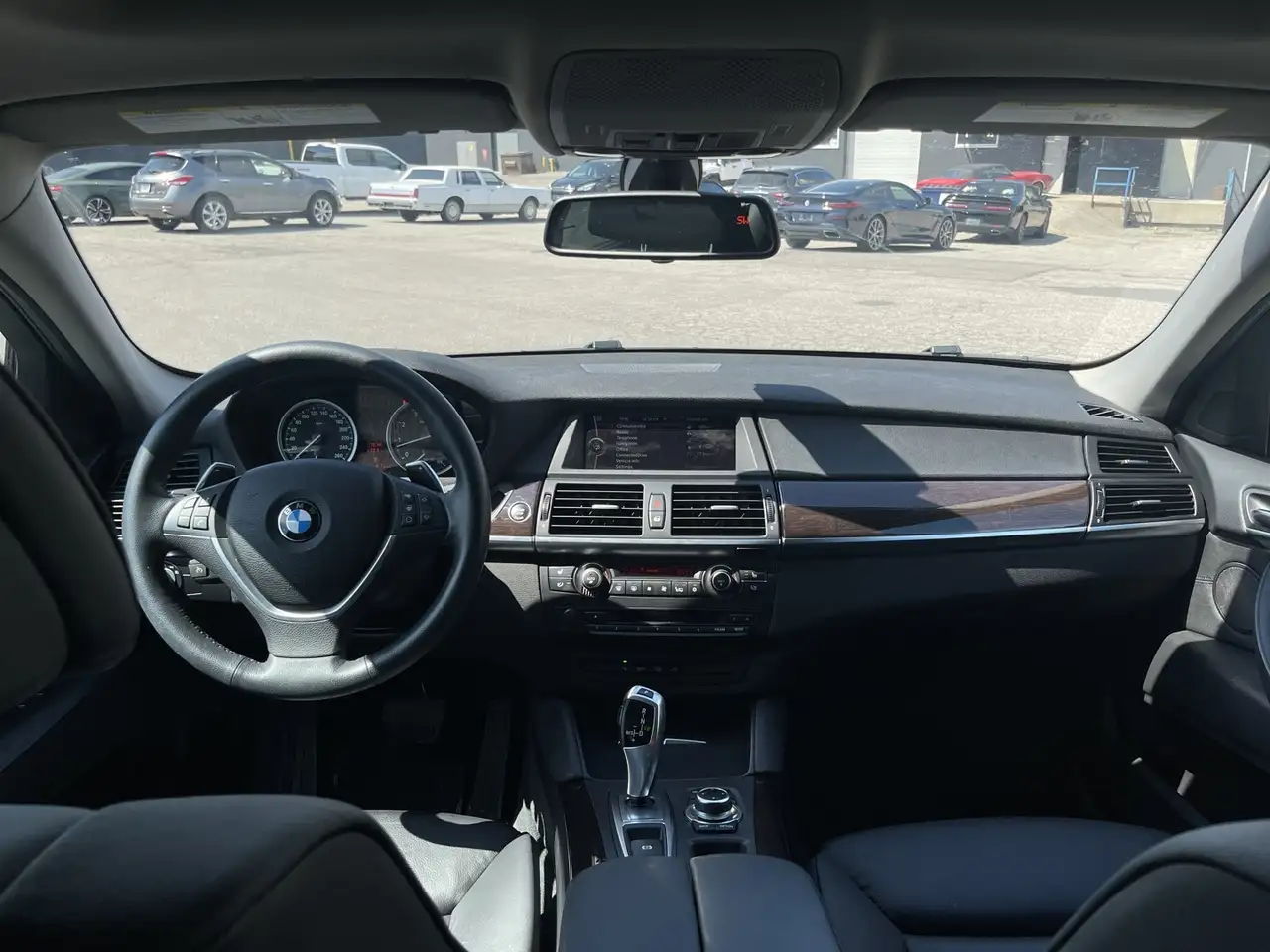 BMW X6 снимка BMW X6