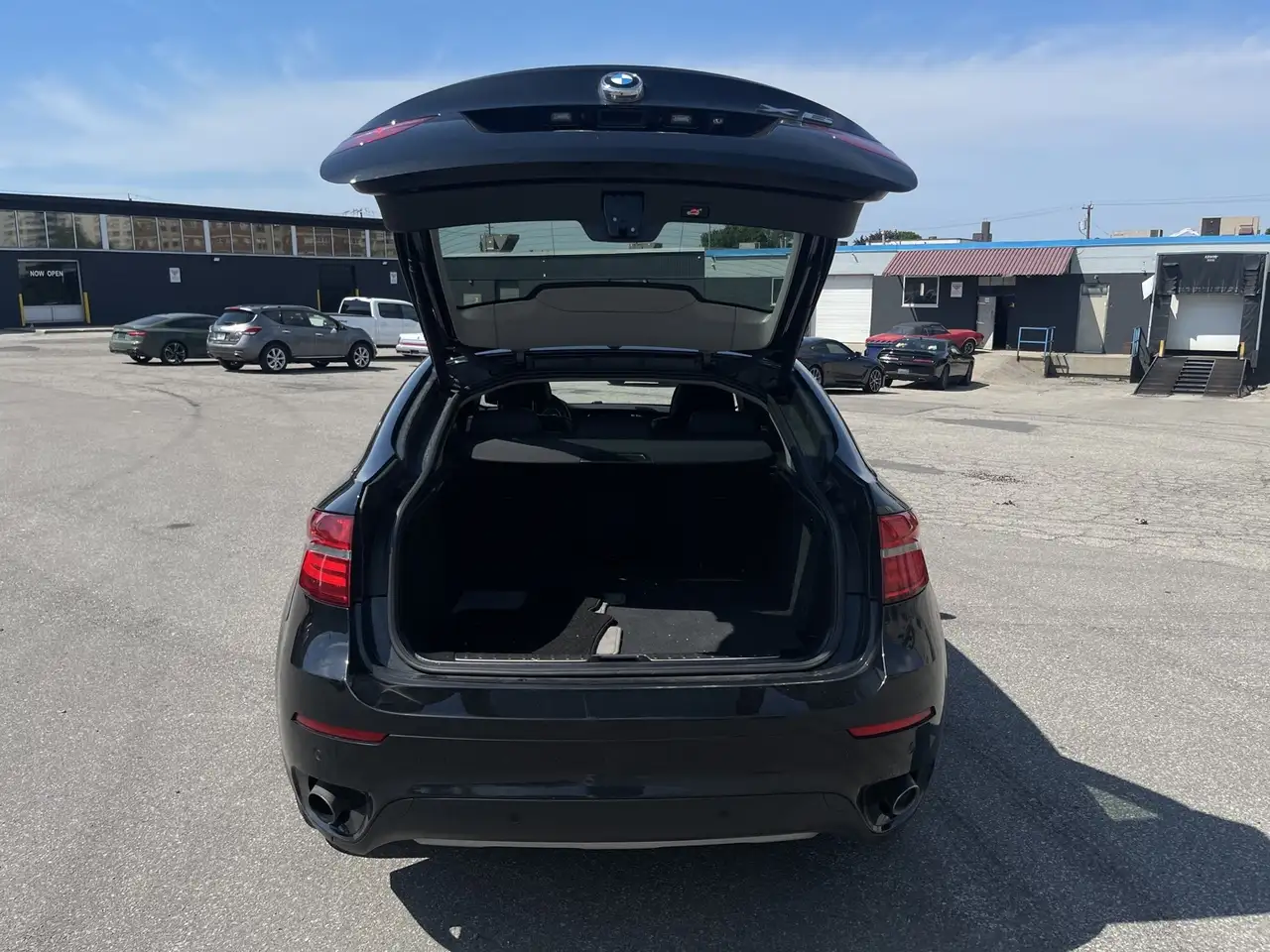 BMW X6 снимка BMW X6