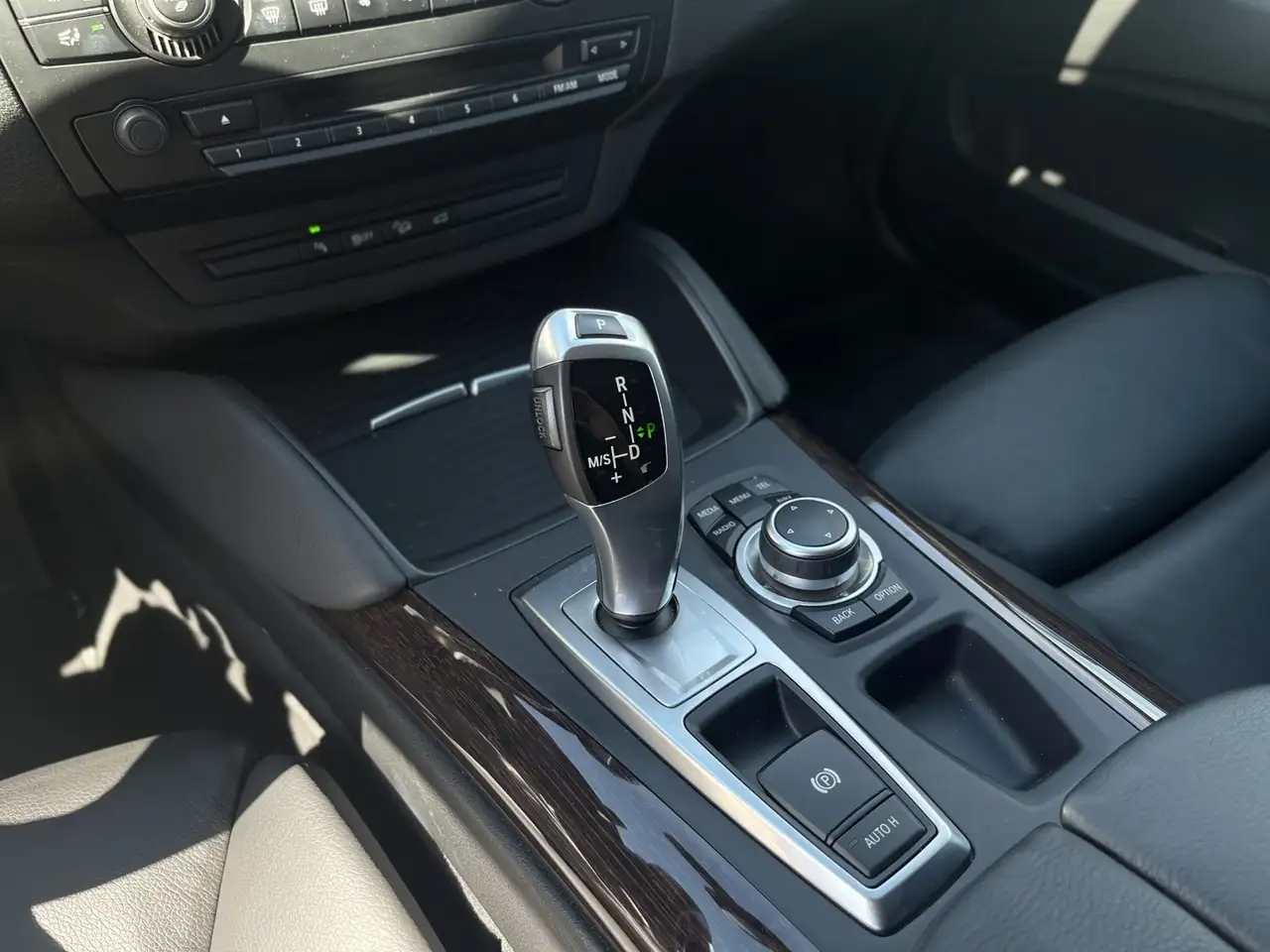 BMW X6 снимка BMW X6
