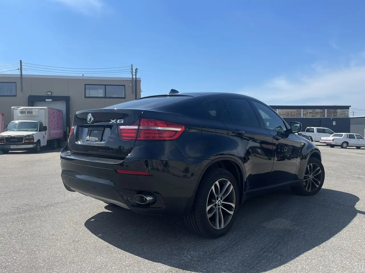 BMW X6 снимка BMW X6