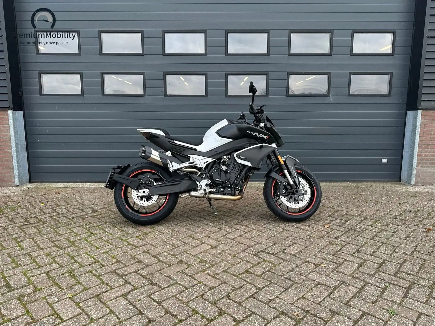 CFMOTO 800 NK SPORT Wit - 2