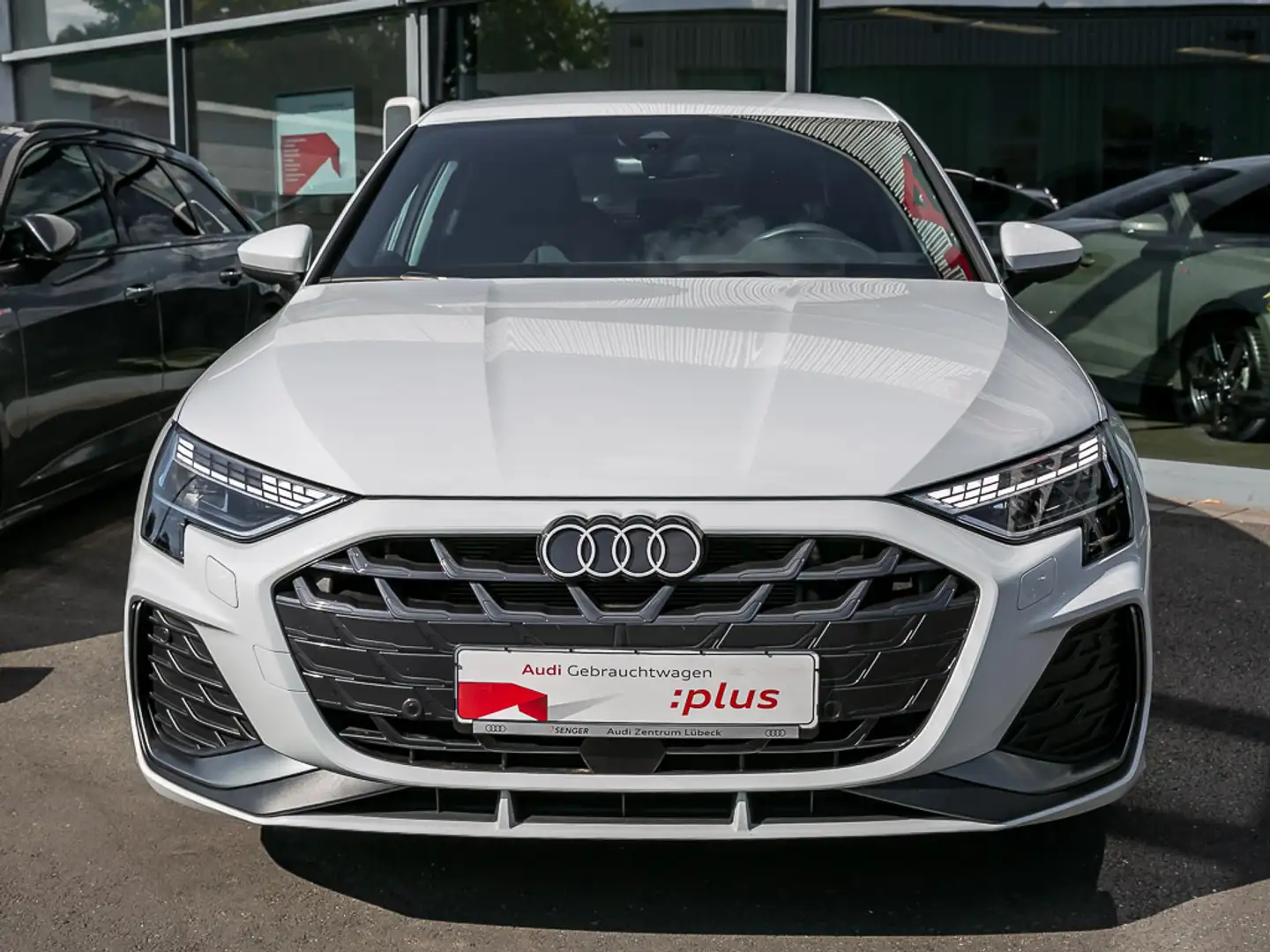 Audi A3 S line 30 TFSI Digitales Cockpit Navi DAB Weiß - 2