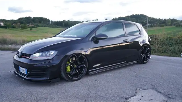 Volkswagen Golf GTI