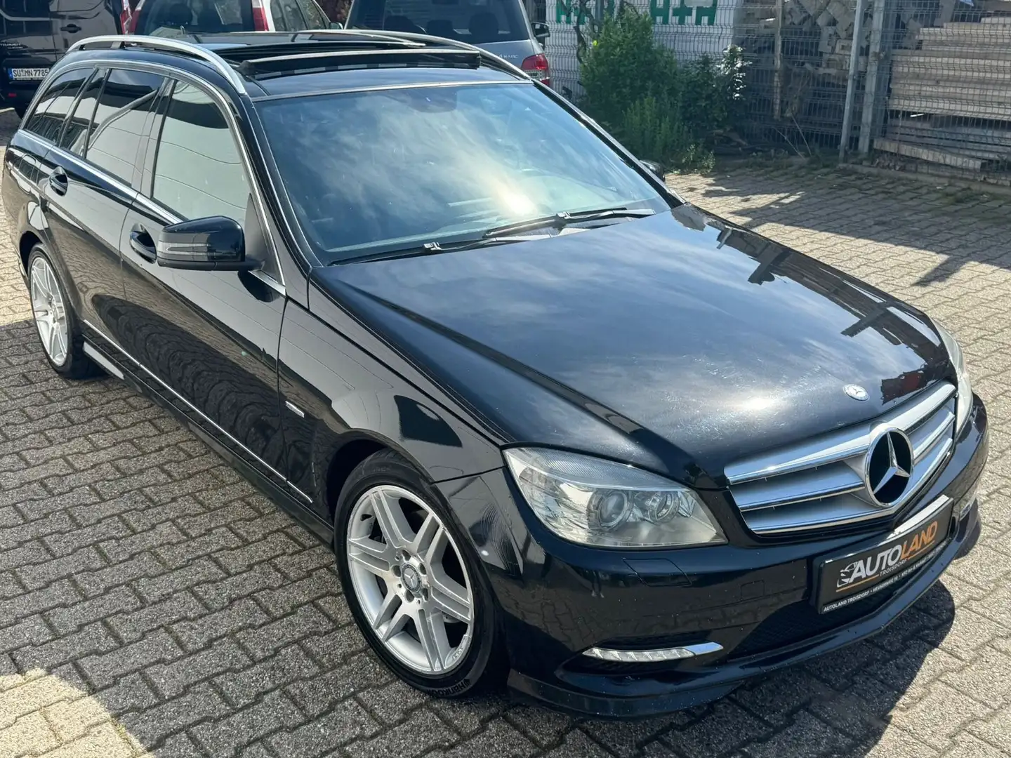 Mercedes-Benz C 250 T CDI  BlueEfficiency AMG*AUT*NAVI*XENON* Black - 1