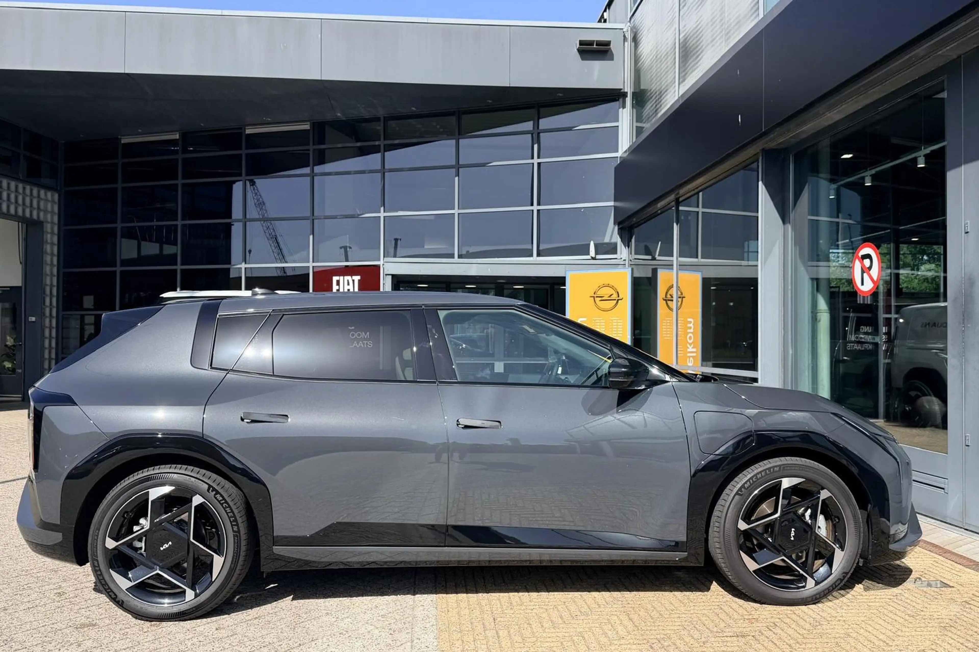 Kia EV4 GT-Line Business Edition 81.4 kWh Airco | Navigati — photo 6