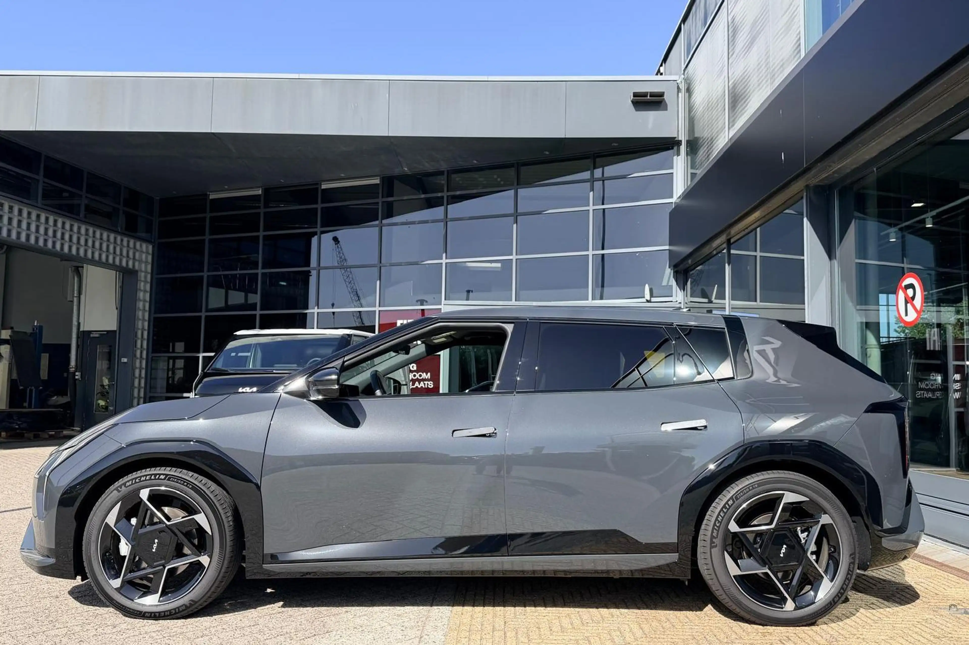 Kia EV4 GT-Line Business Edition 81.4 kWh Airco | Navigati — photo 8