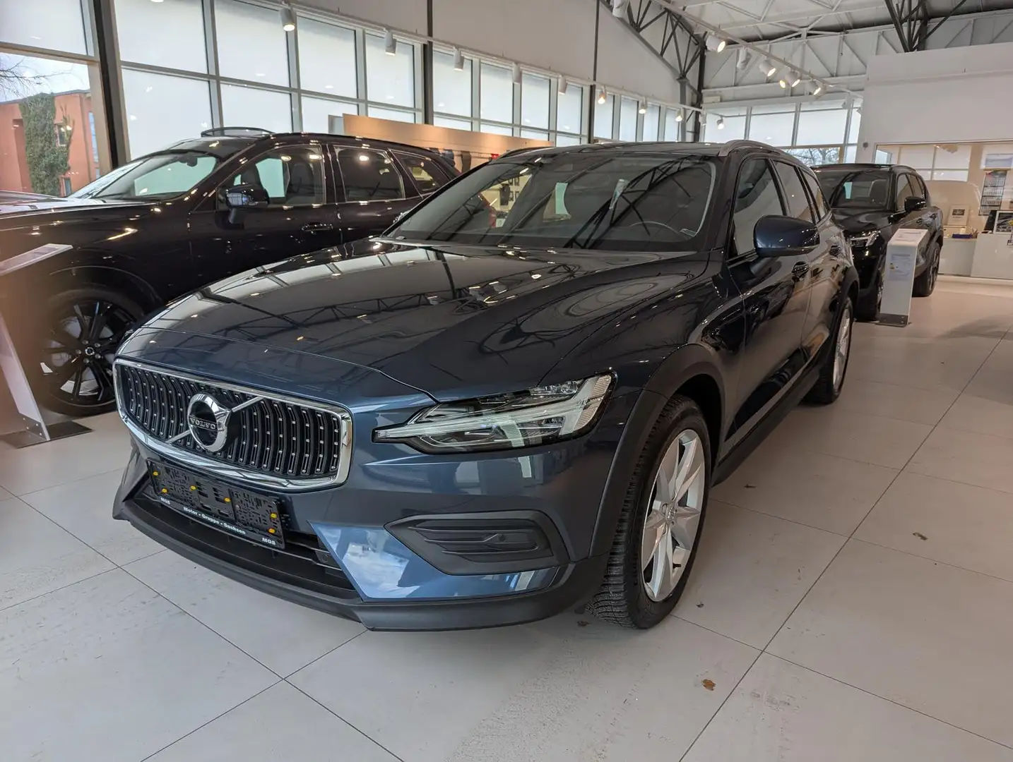 Volvo V60 Cross Country V60 B4 CC #Fahrschule #Doppelbedienung Modrá - 2