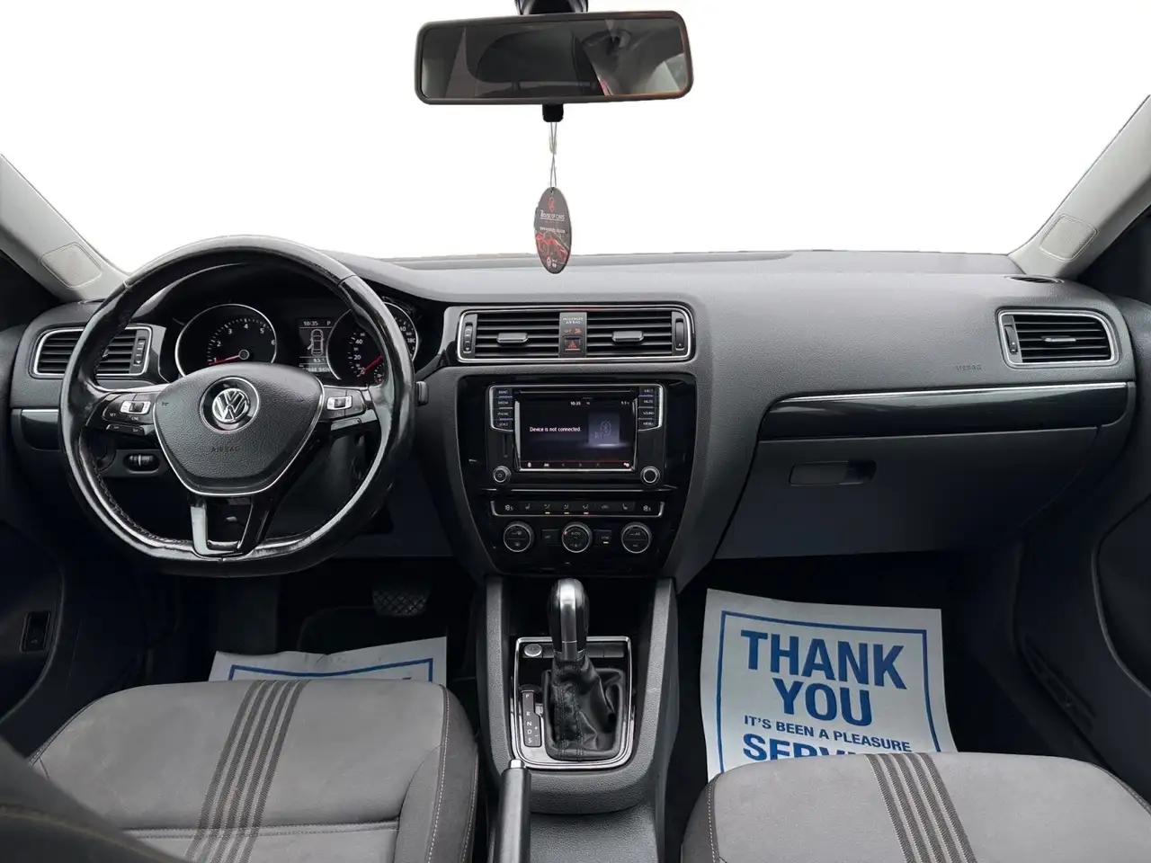 Volkswagen Jetta снимка Volkswagen Jetta