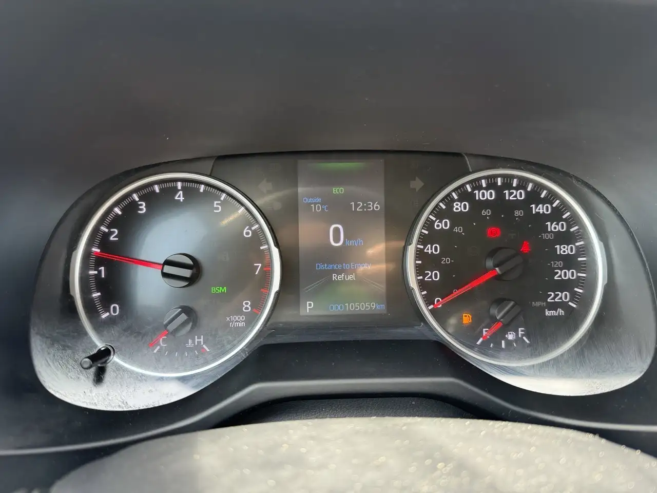 Toyota RAV 4 снимка Toyota RAV 4