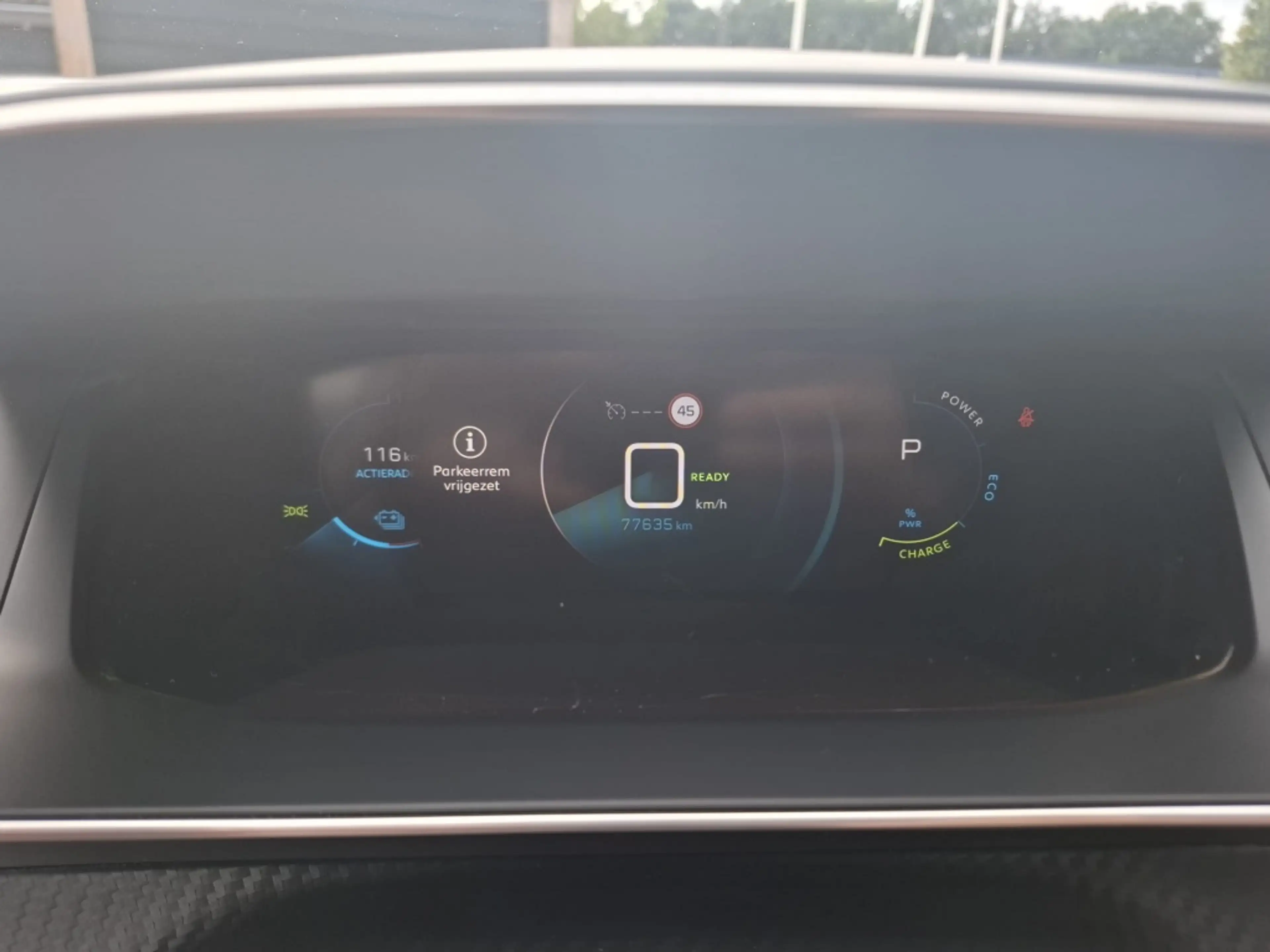 Peugeot e-208 Allure Pck 50 kWh — photo 14
