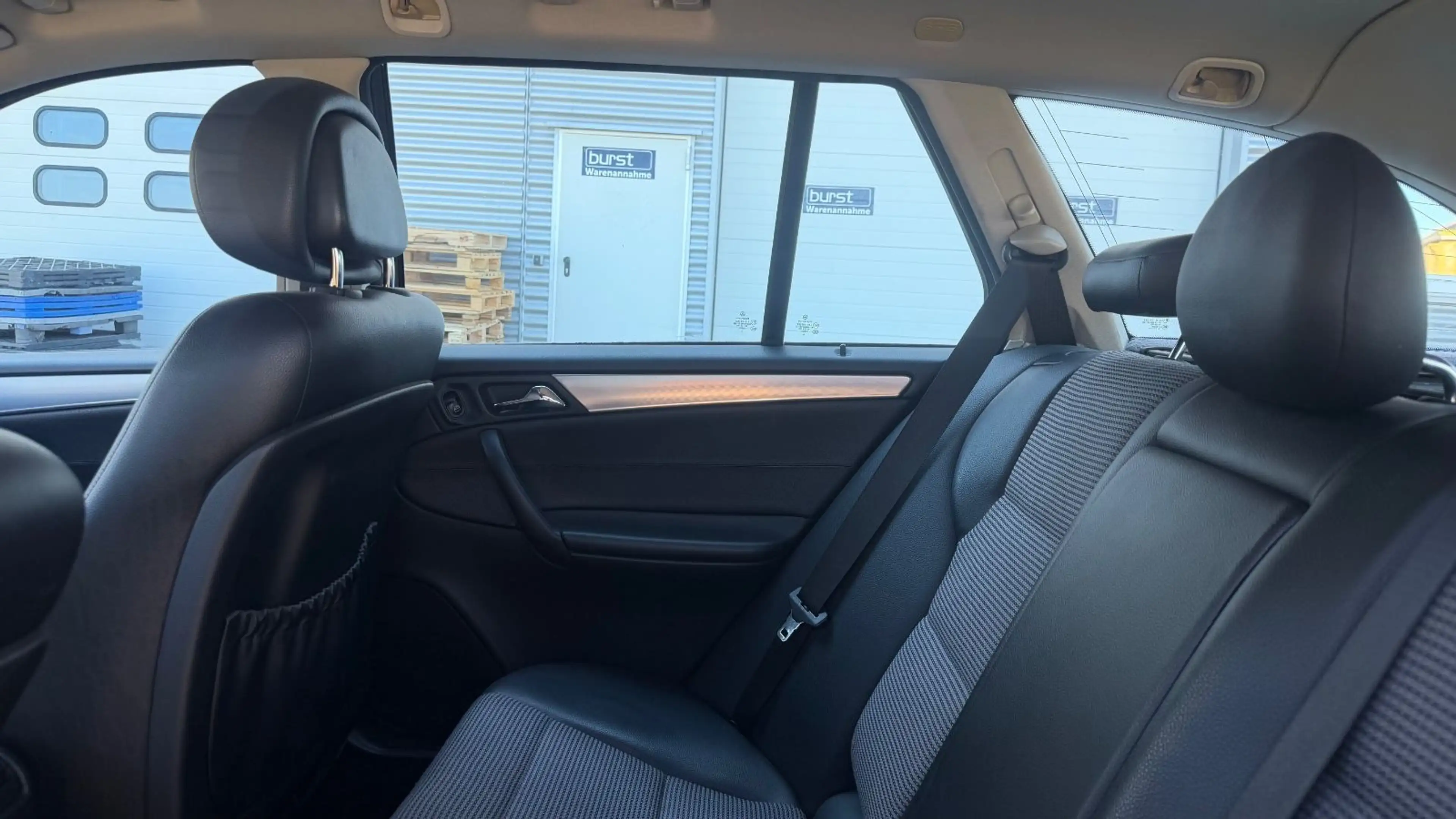 Mercedes-Benz C 350 V6 272PS AVANTGARDE AUTOMATIK TÜV,AHK — photo 12
