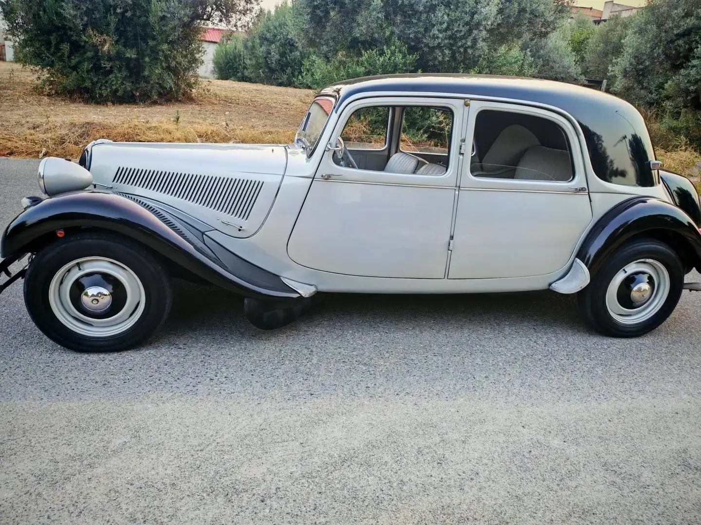 Citroen Traction 11 B Argento - 1
