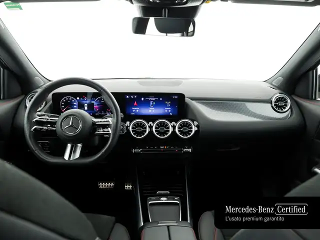 Mercedes-Benz Gla view 9