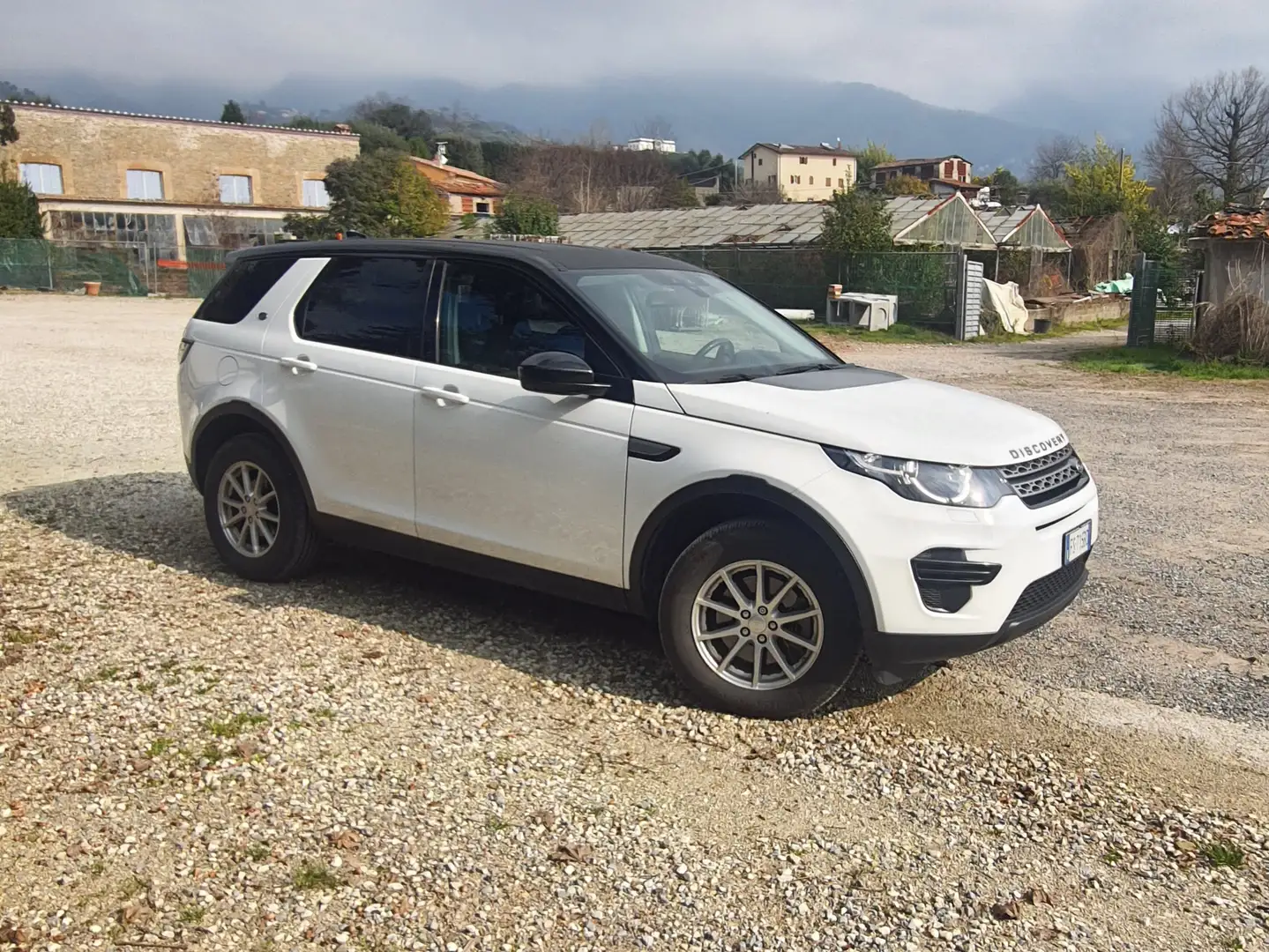 Land Rover Discovery Sport Discovery Sport I 2015 2.0 td4 SE awd 150cv auto Bianco - 1