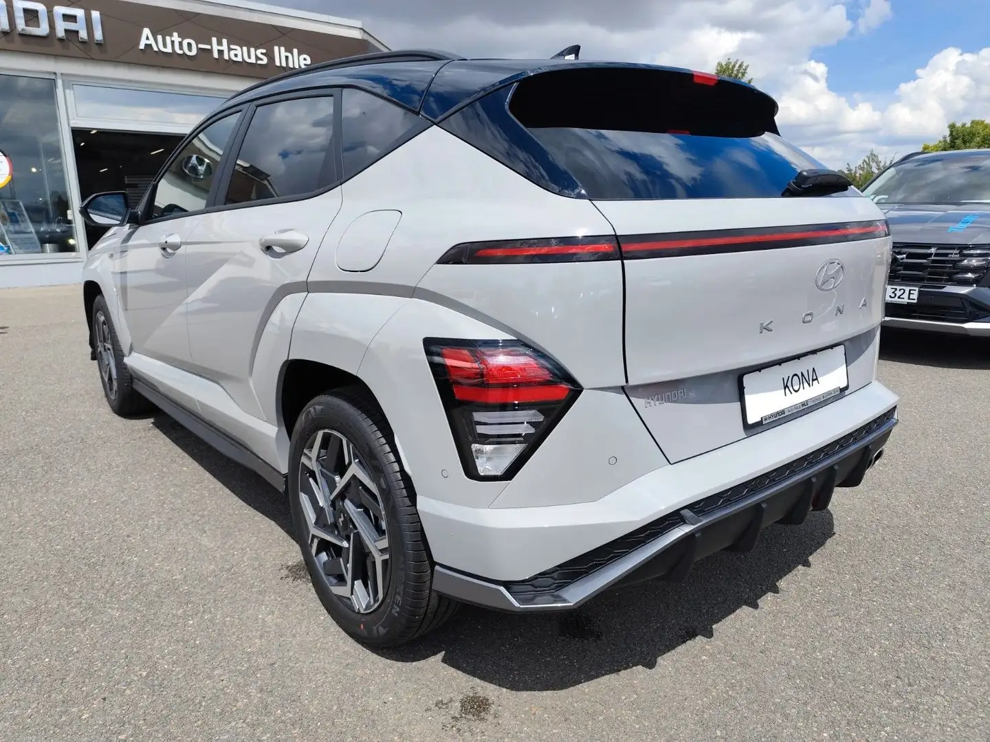 Hyundai KONA 1.6 T-GDI NLINE Ultimate-Paket, BOSE Schwarz - 2