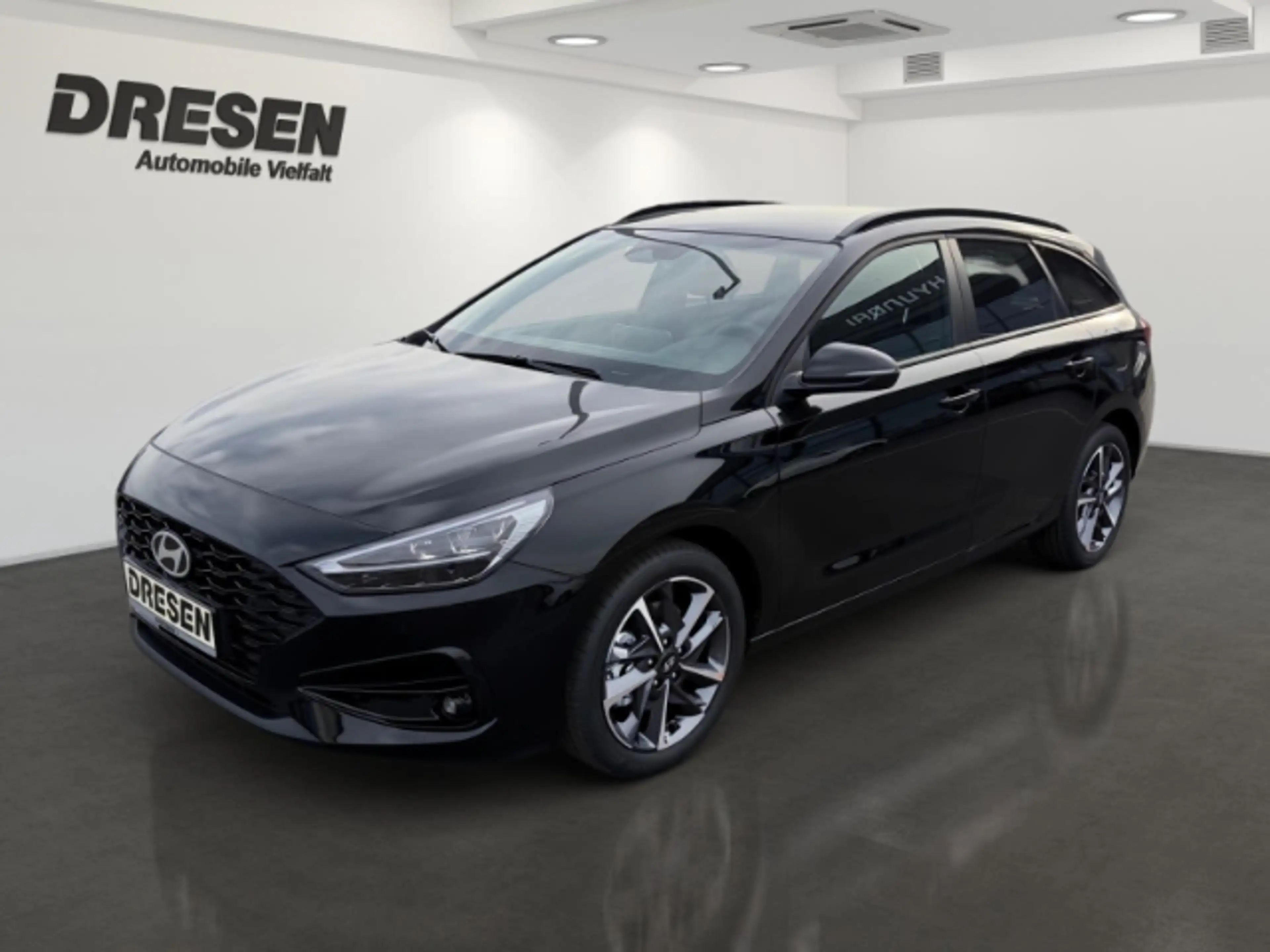 Hyundai i30 1.6 Trend/Automatik/Navi/Sitzheizung/LED/Spurhalte