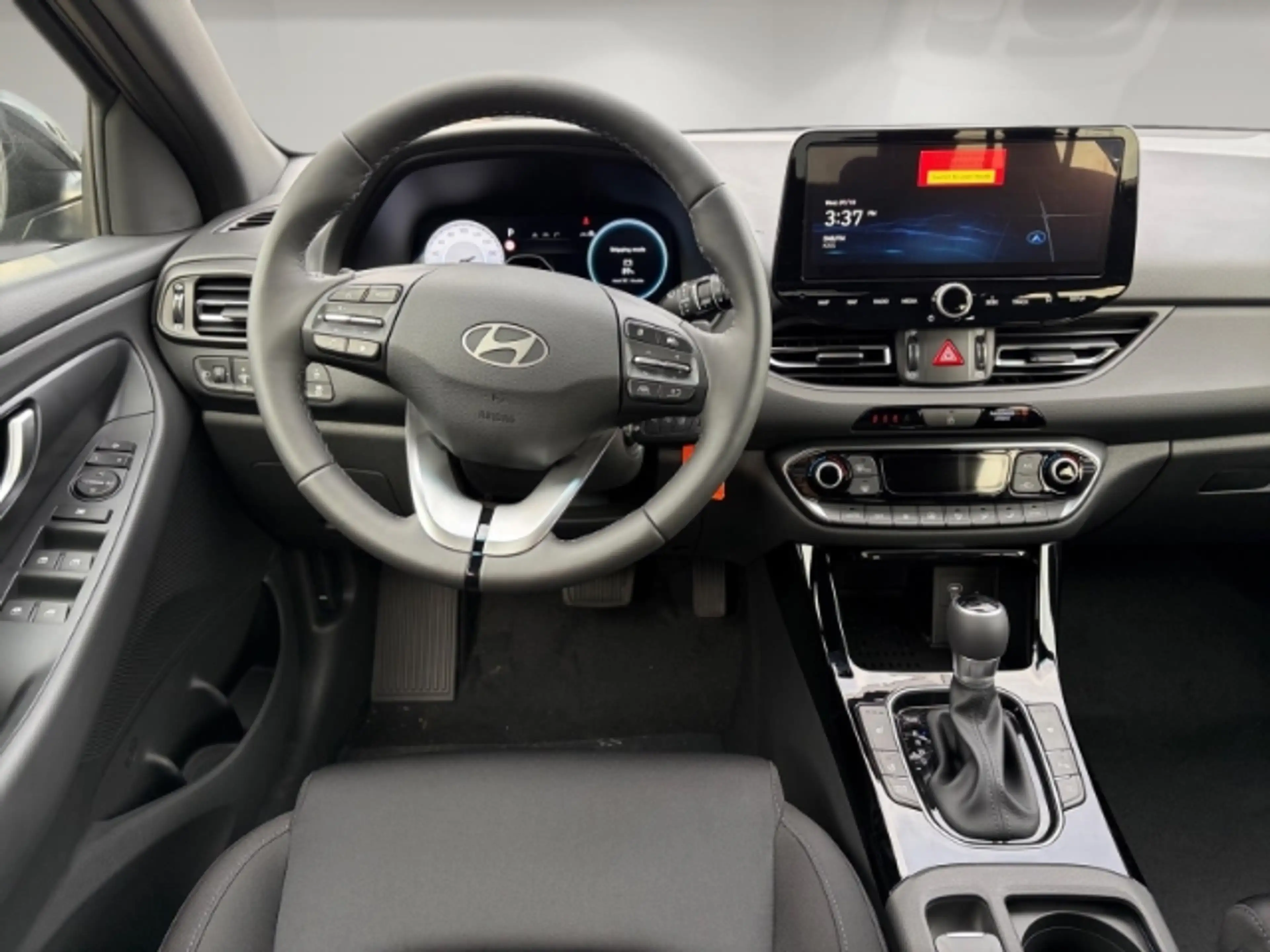 Hyundai i30 1.6 Trend/Automatik/Navi/Sitzheizung/LED/Spurhalte — photo 10