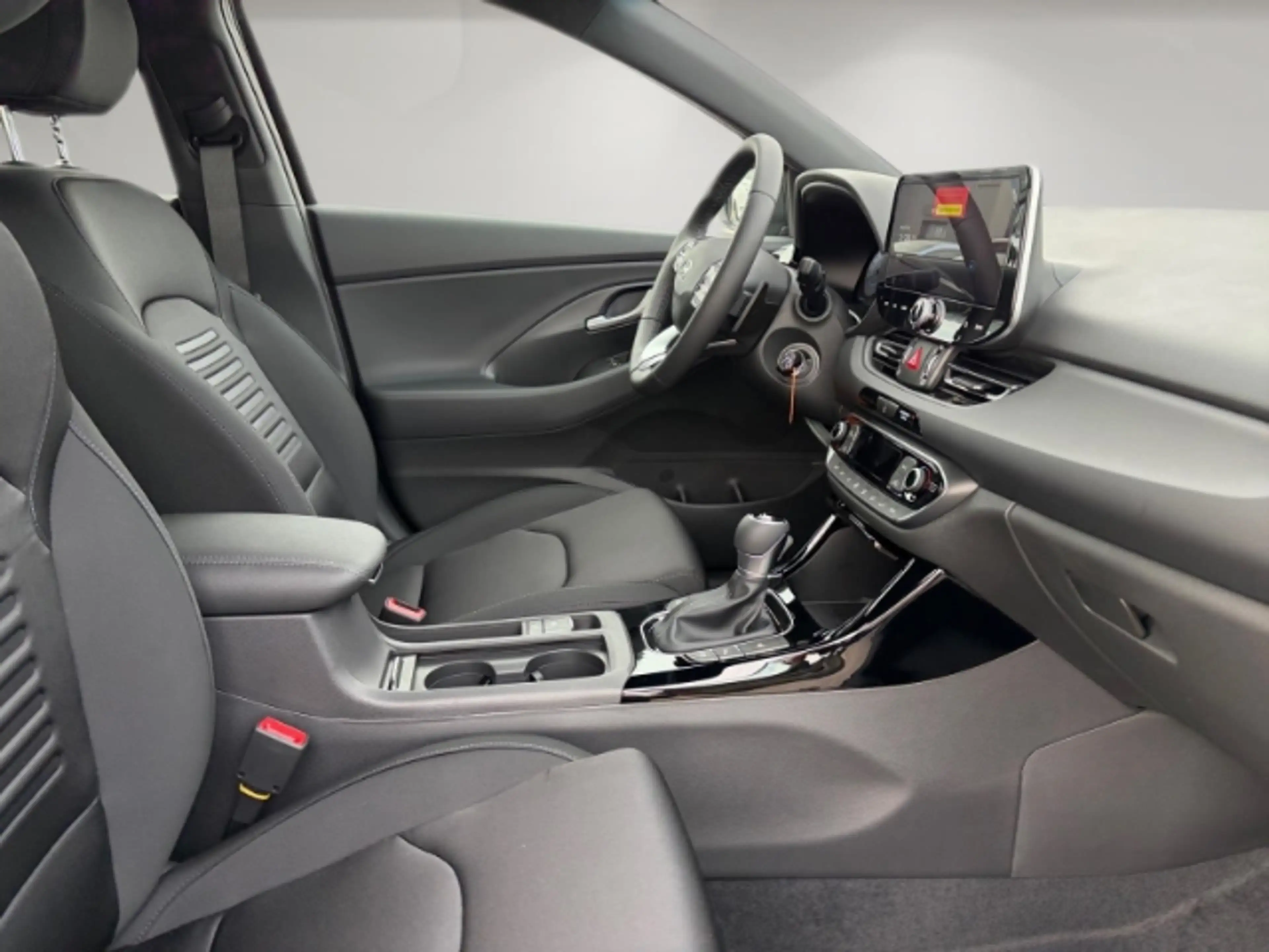 Hyundai i30 1.6 Trend/Automatik/Navi/Sitzheizung/LED/Spurhalte — photo 14