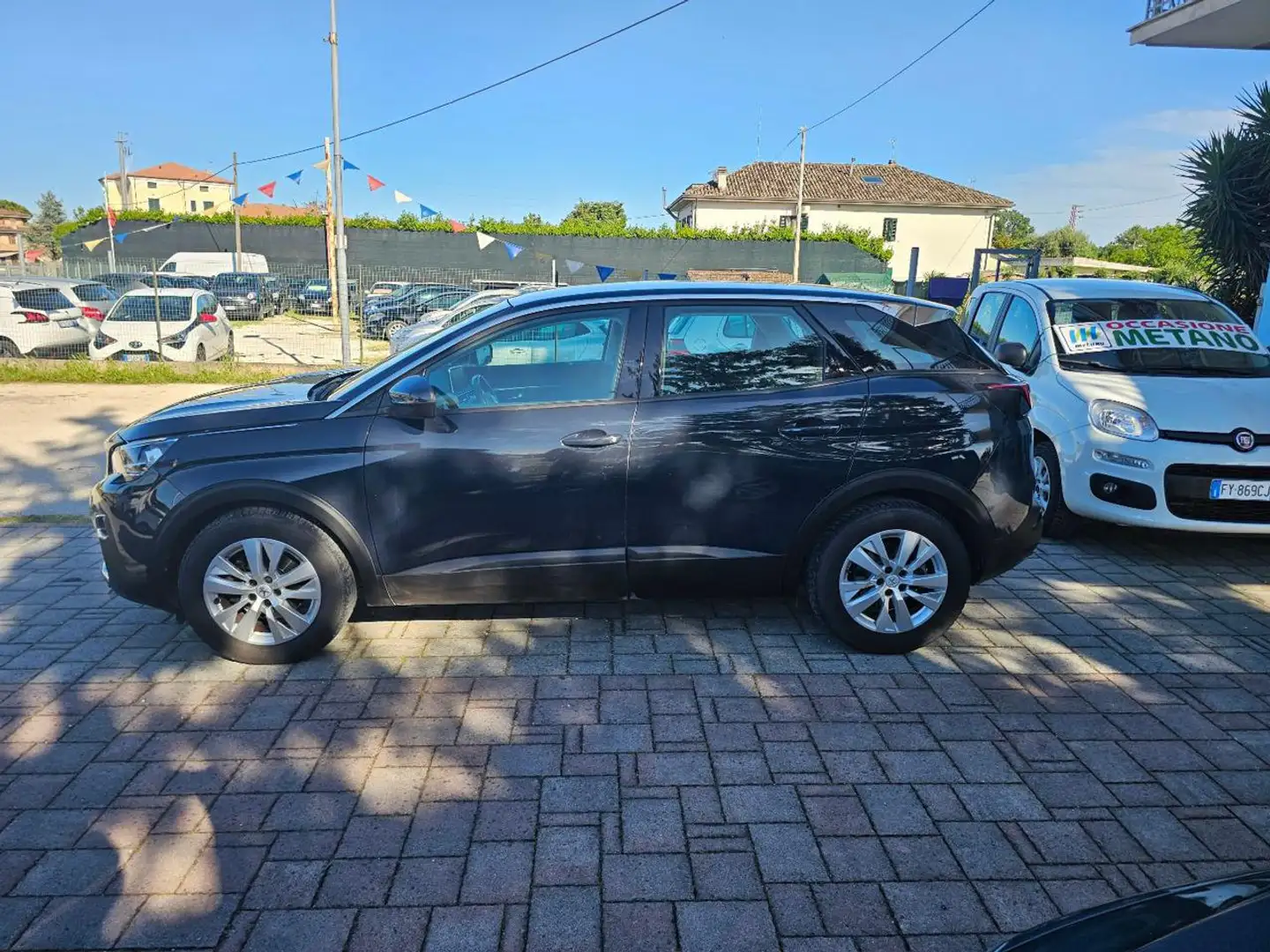 Peugeot 3008 BlueHDi 130 S&S Active Gris - 2