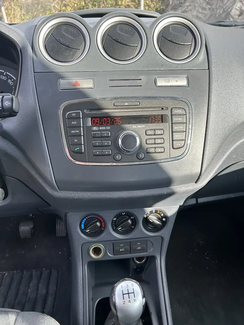 Ford Tourneo Connect - 2
