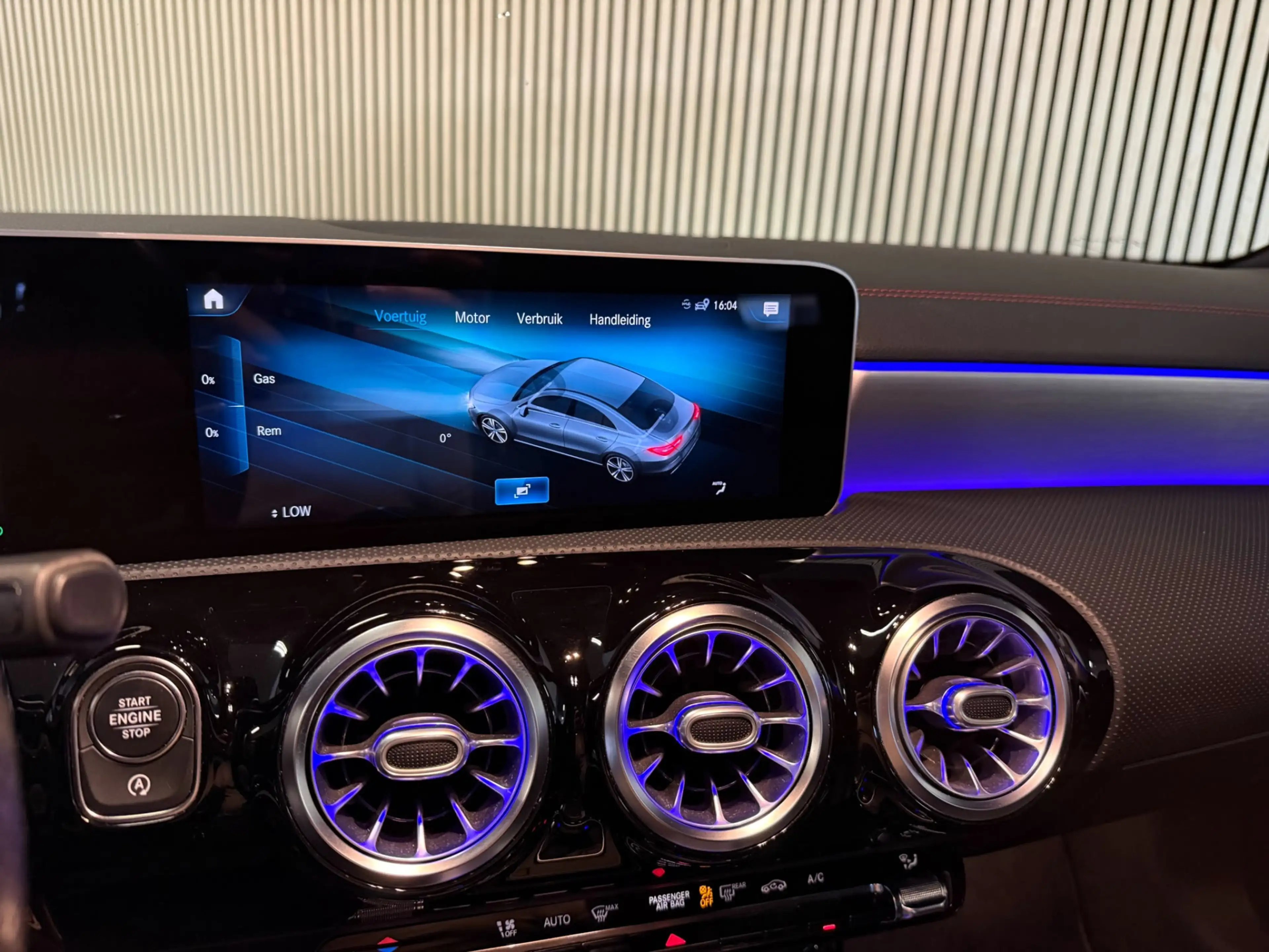 Mercedes-Benz CLA 220 AMG STYLING-TREKHAAK-SFEERVERLICHTING-MULTISPAAKS- — photo 21