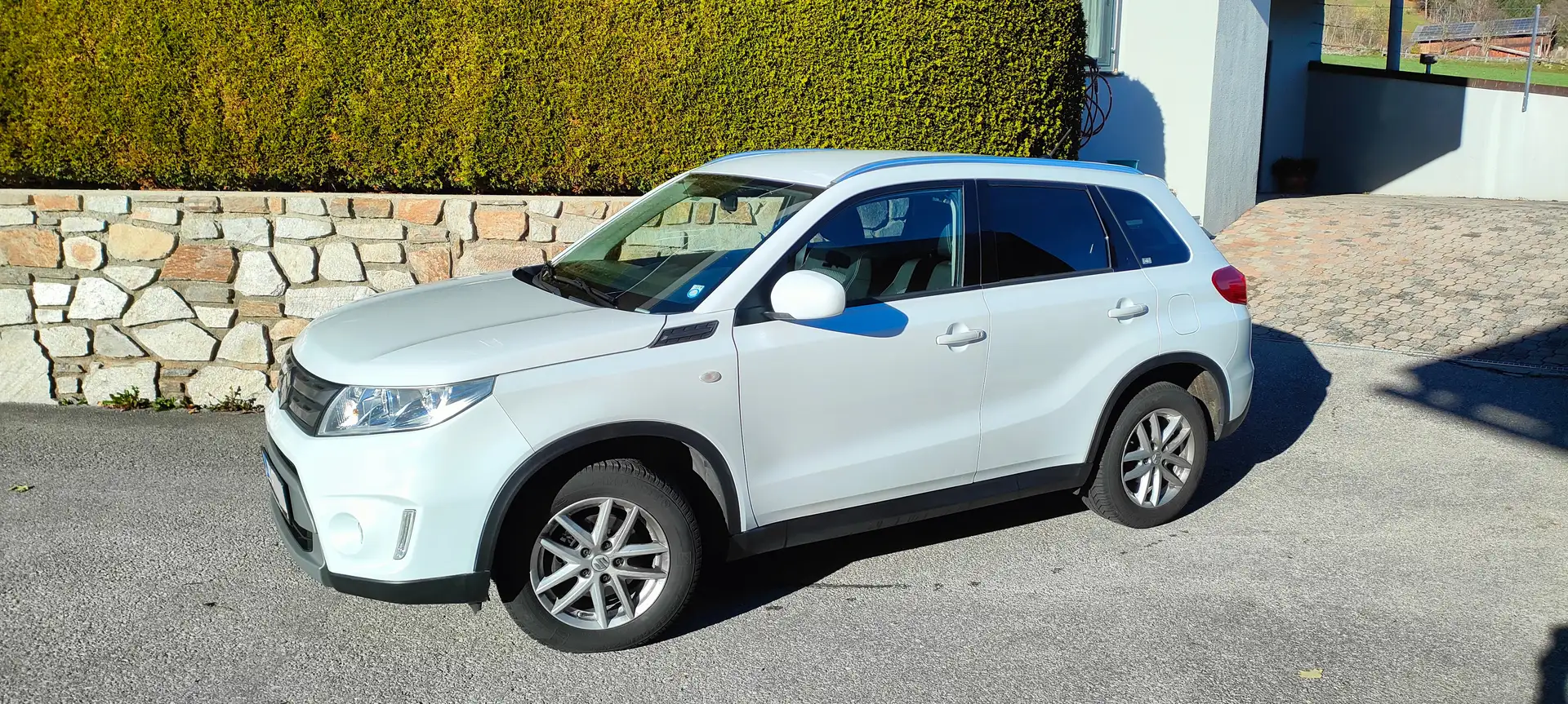 Suzuki Vitara Vitara 1,6 DDiS 4WD GL Shine ALLGRIP Weiß - 2
